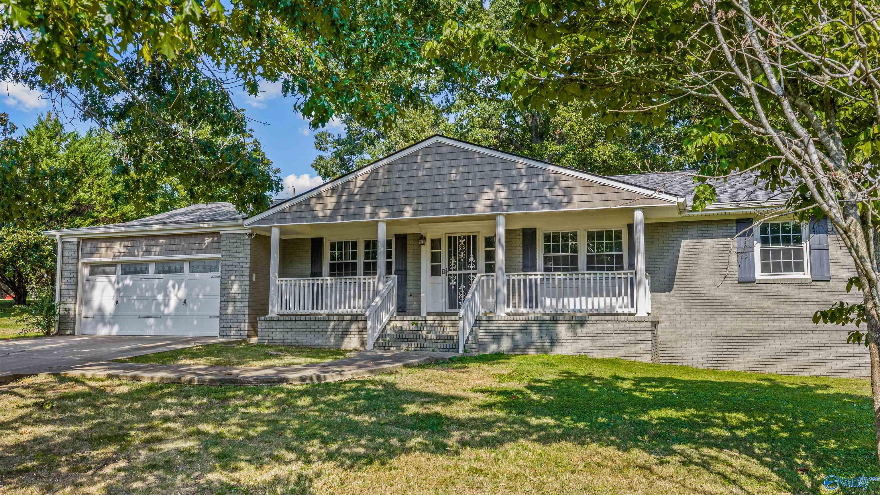 3002 N Alabama Avenue