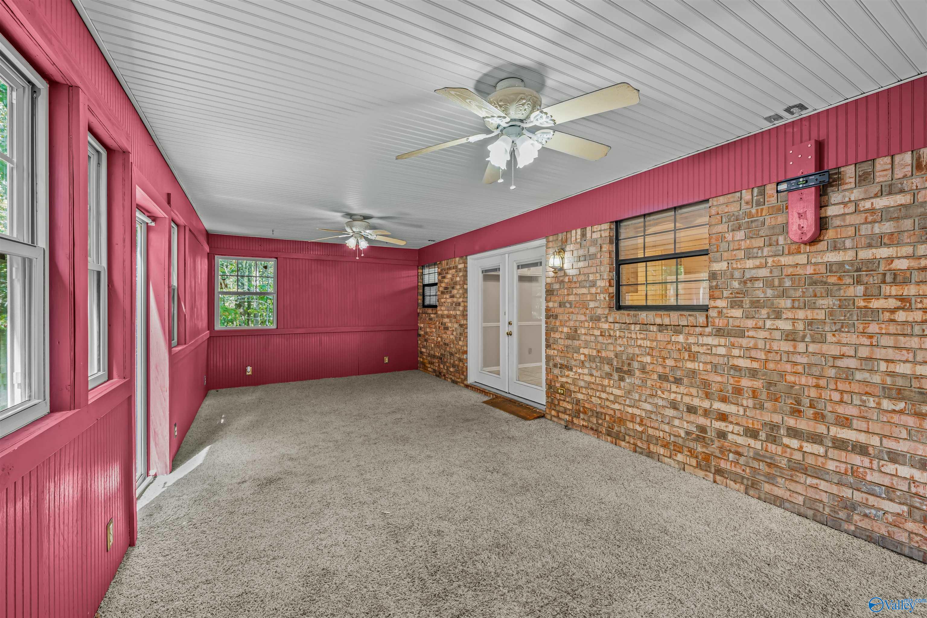 1812 Fruit Farm Road