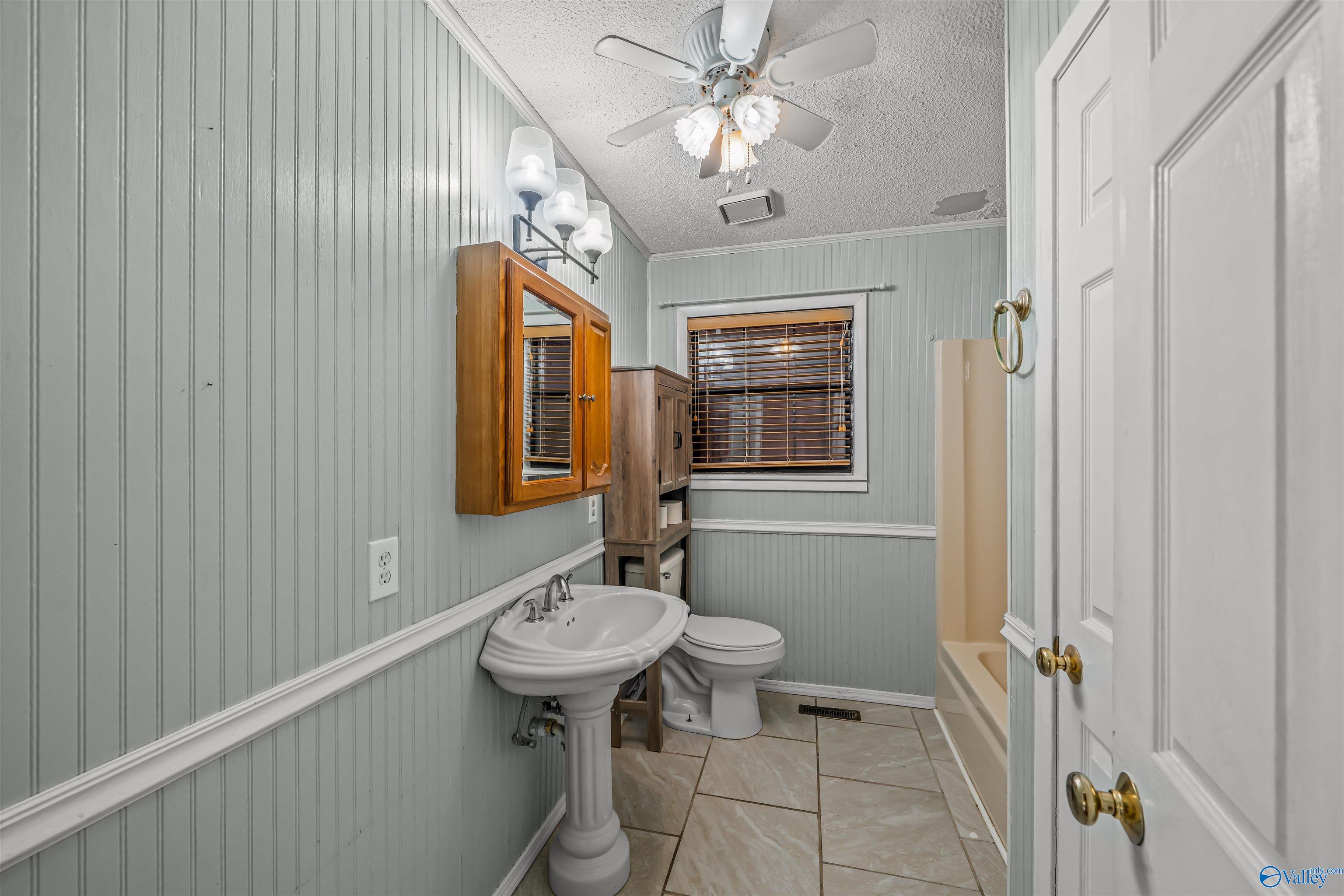 1812 Fruit Farm Road