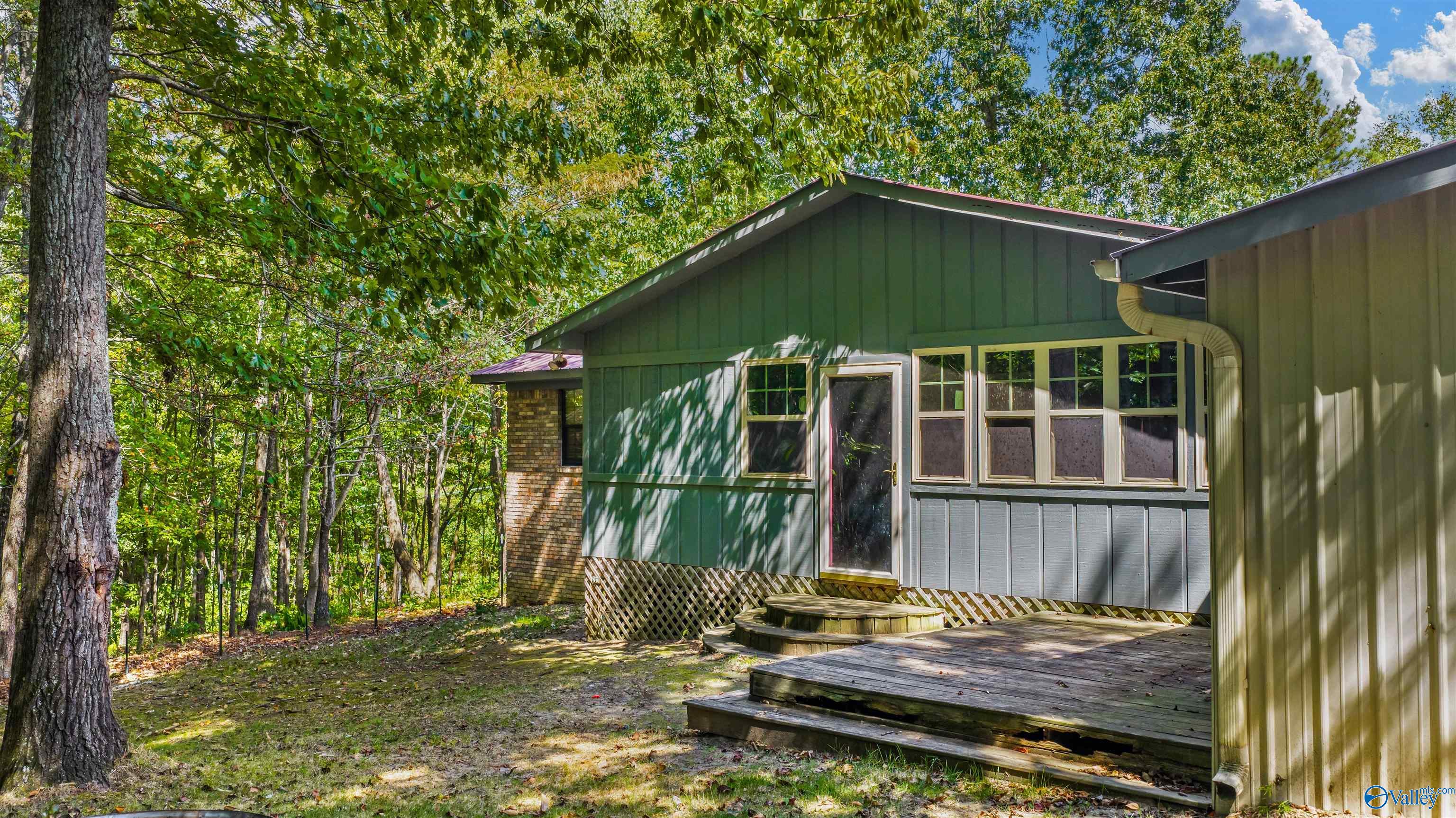 1812 Fruit Farm Road