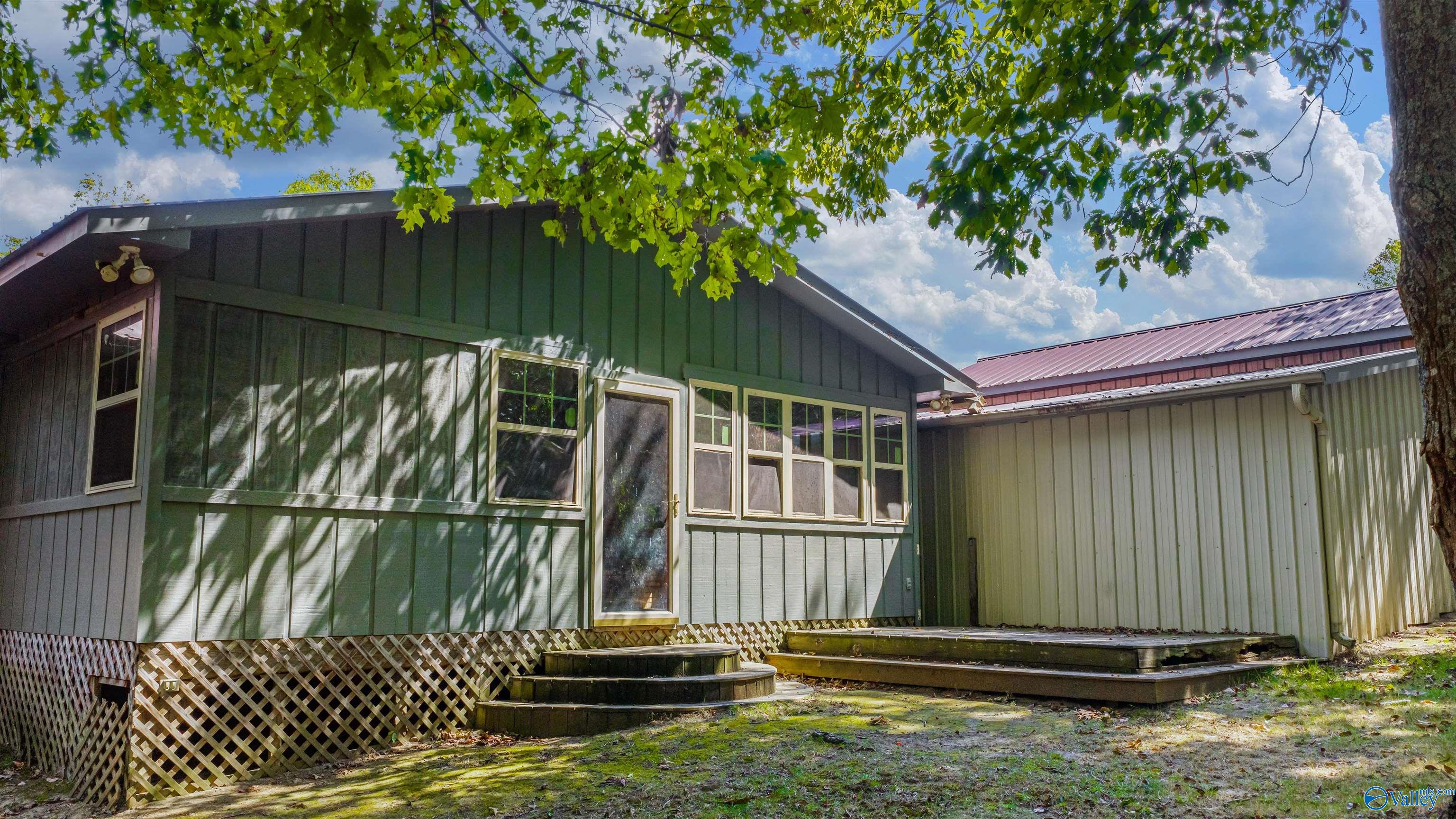 1812 Fruit Farm Road