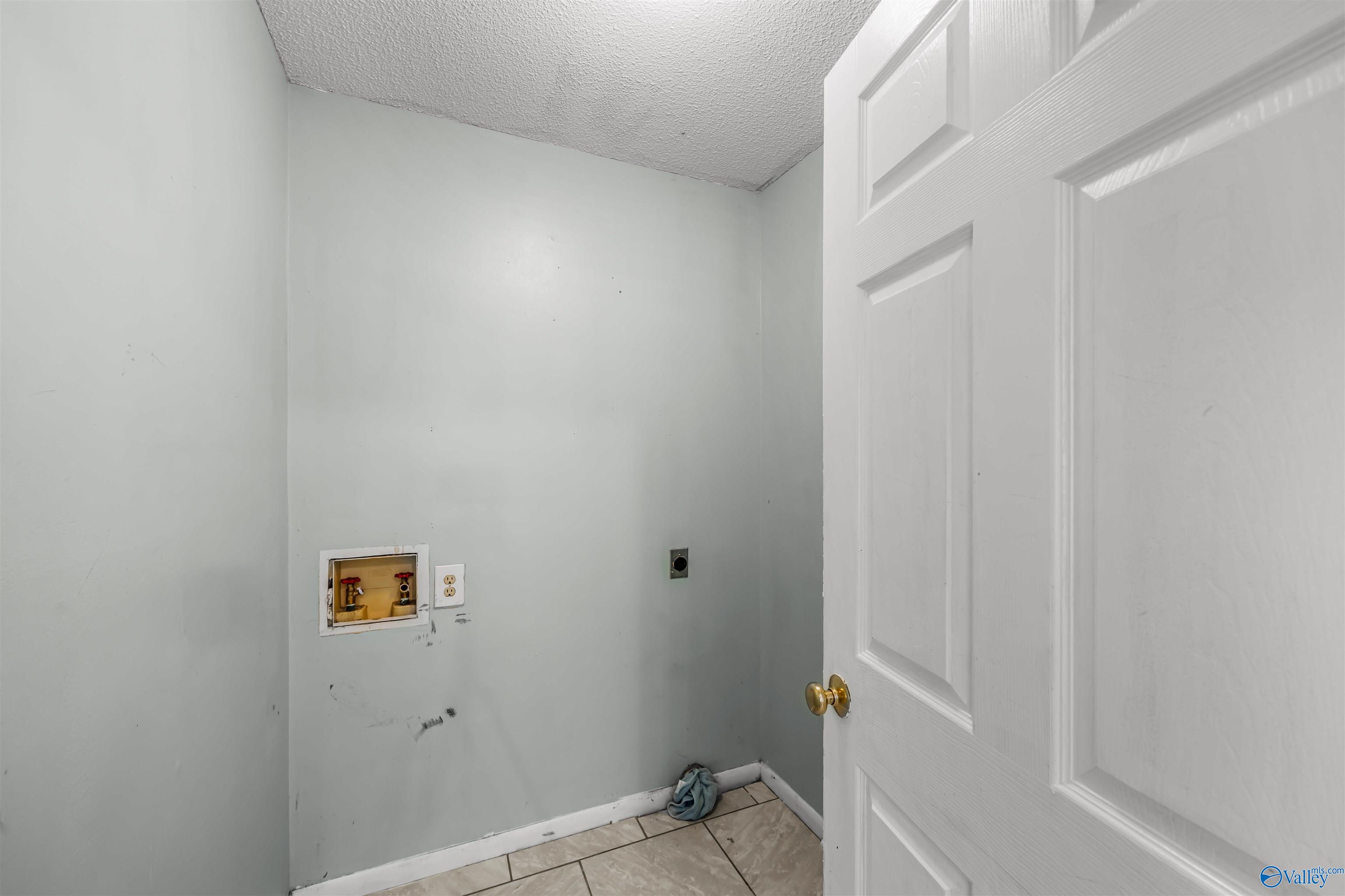 1812 Fruit Farm Road
