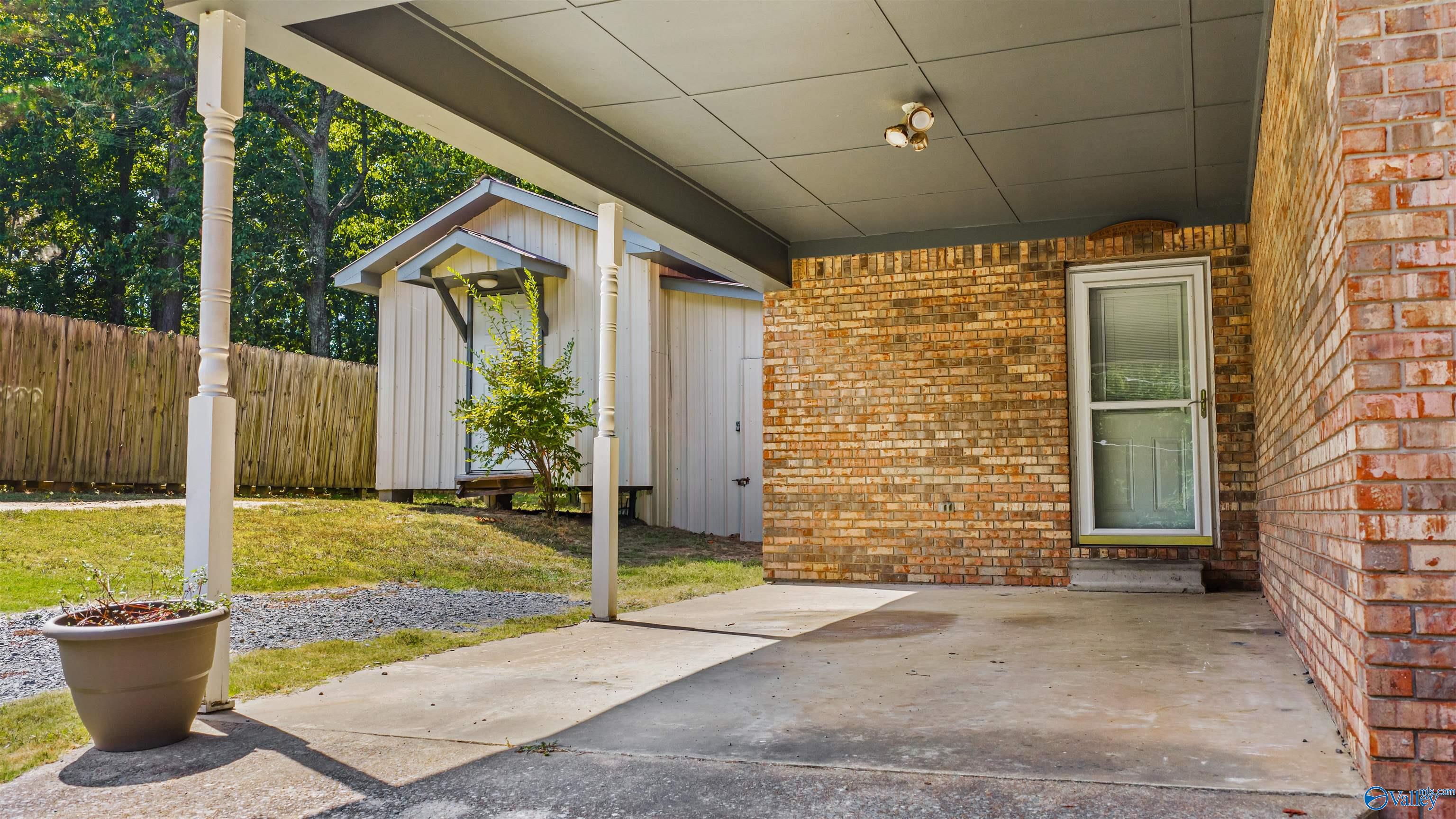 1812 Fruit Farm Road