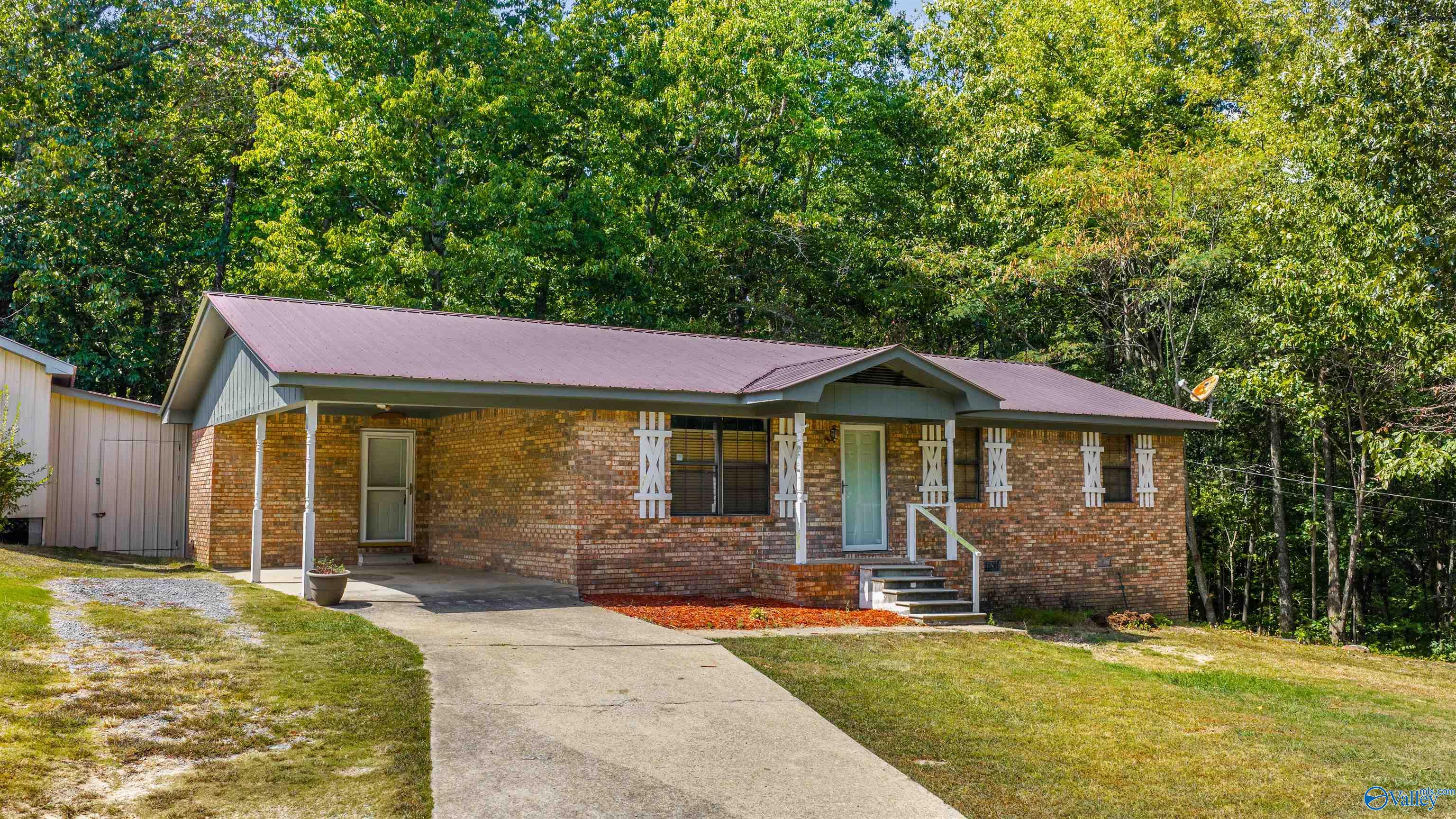 1812 Fruit Farm Road