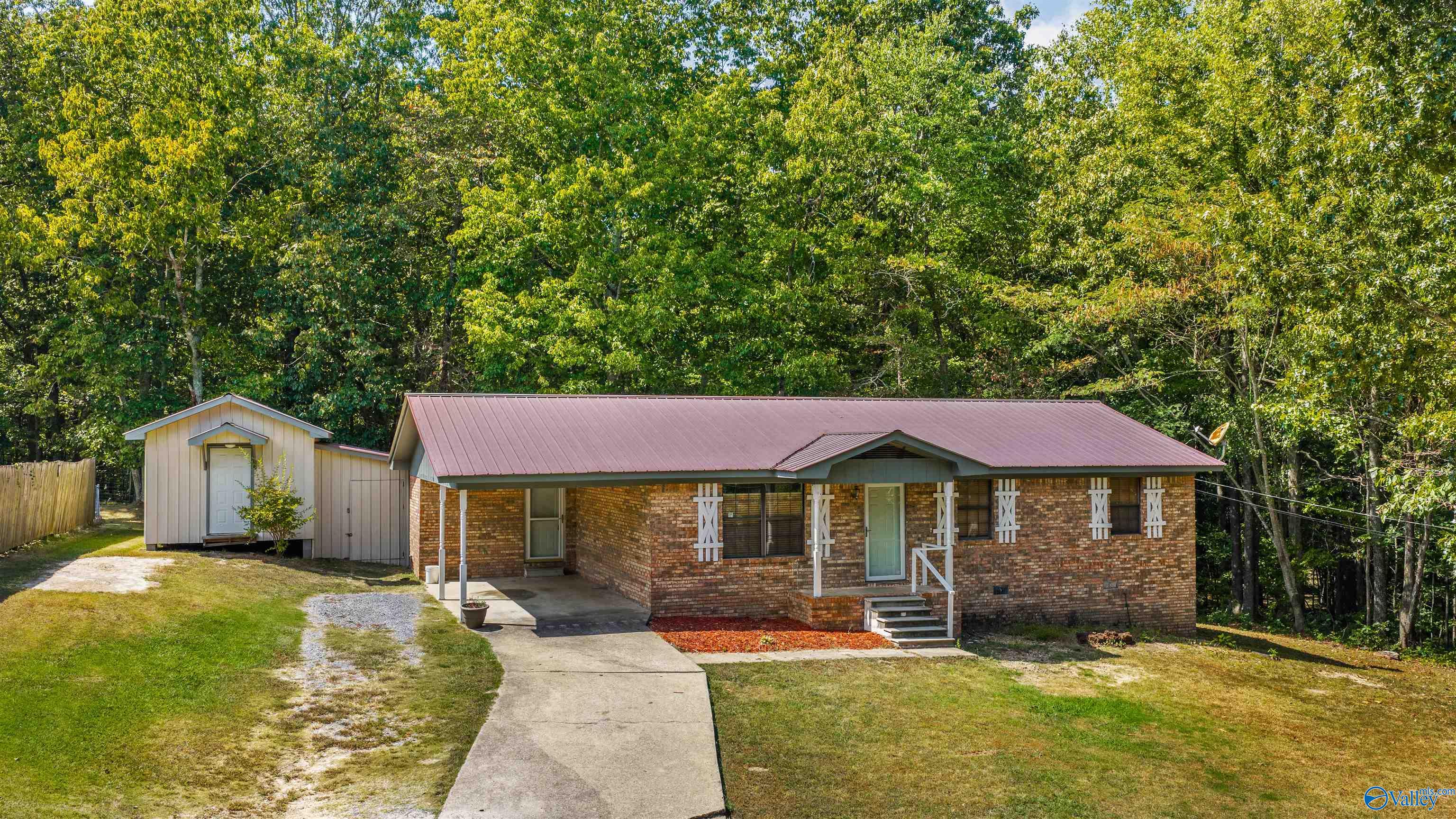 1812 Fruit Farm Road