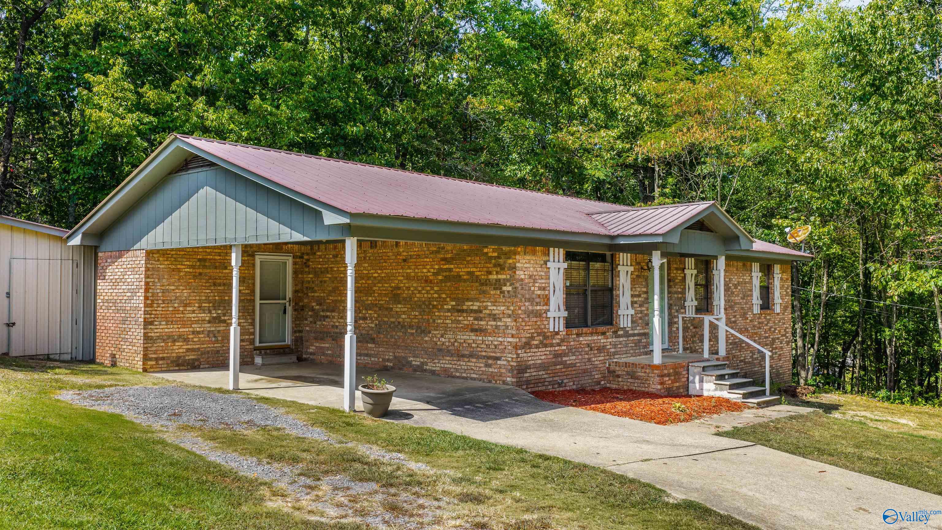 1812 Fruit Farm Road