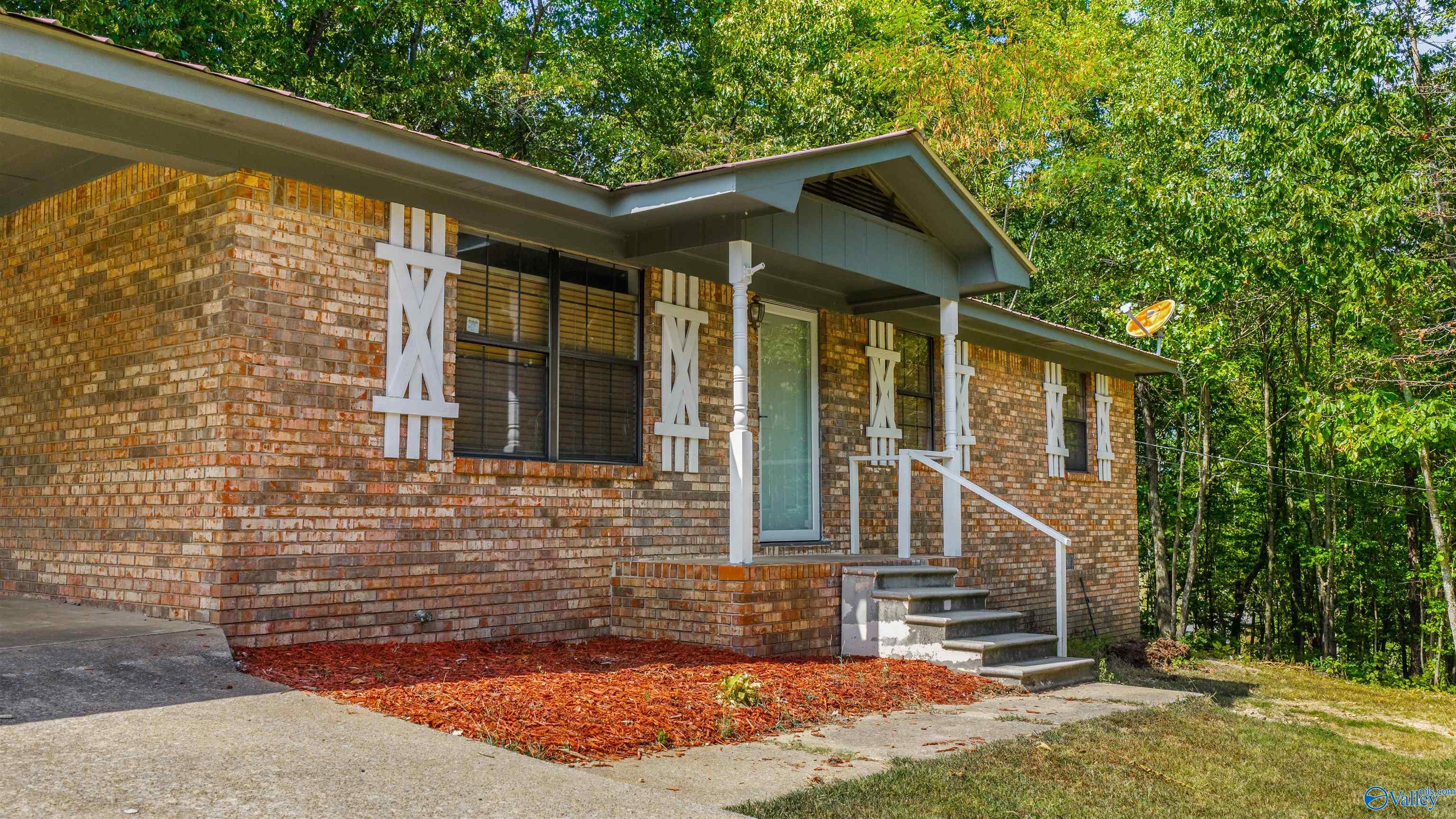 1812 Fruit Farm Road