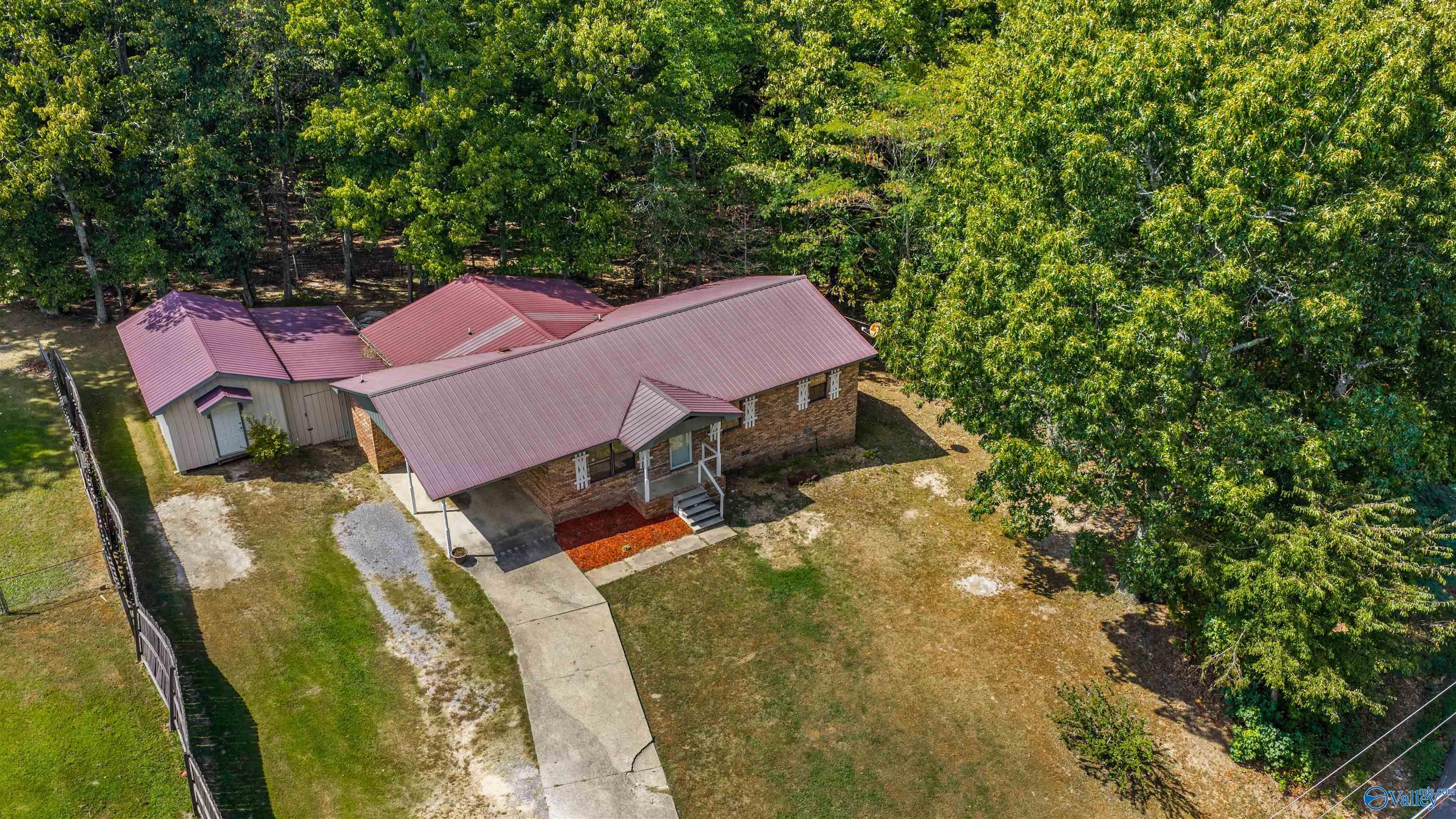 1812 Fruit Farm Road