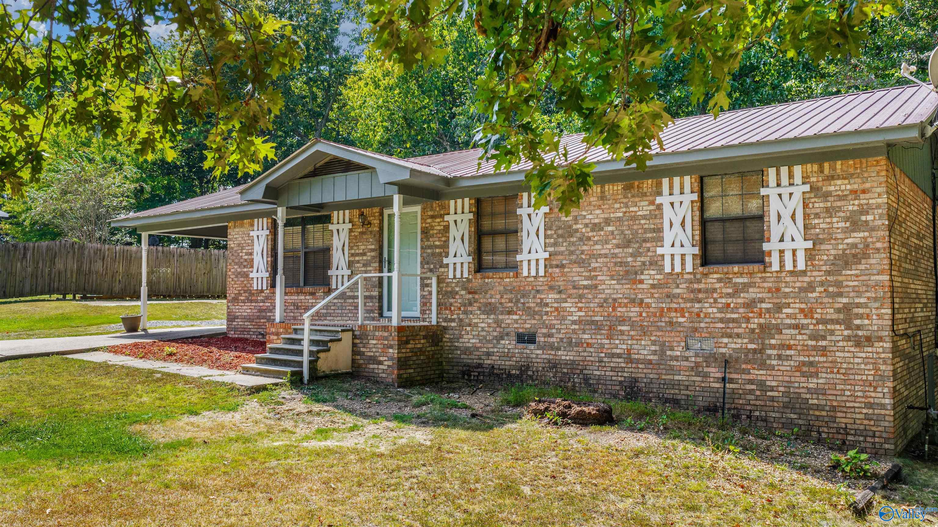1812 Fruit Farm Road