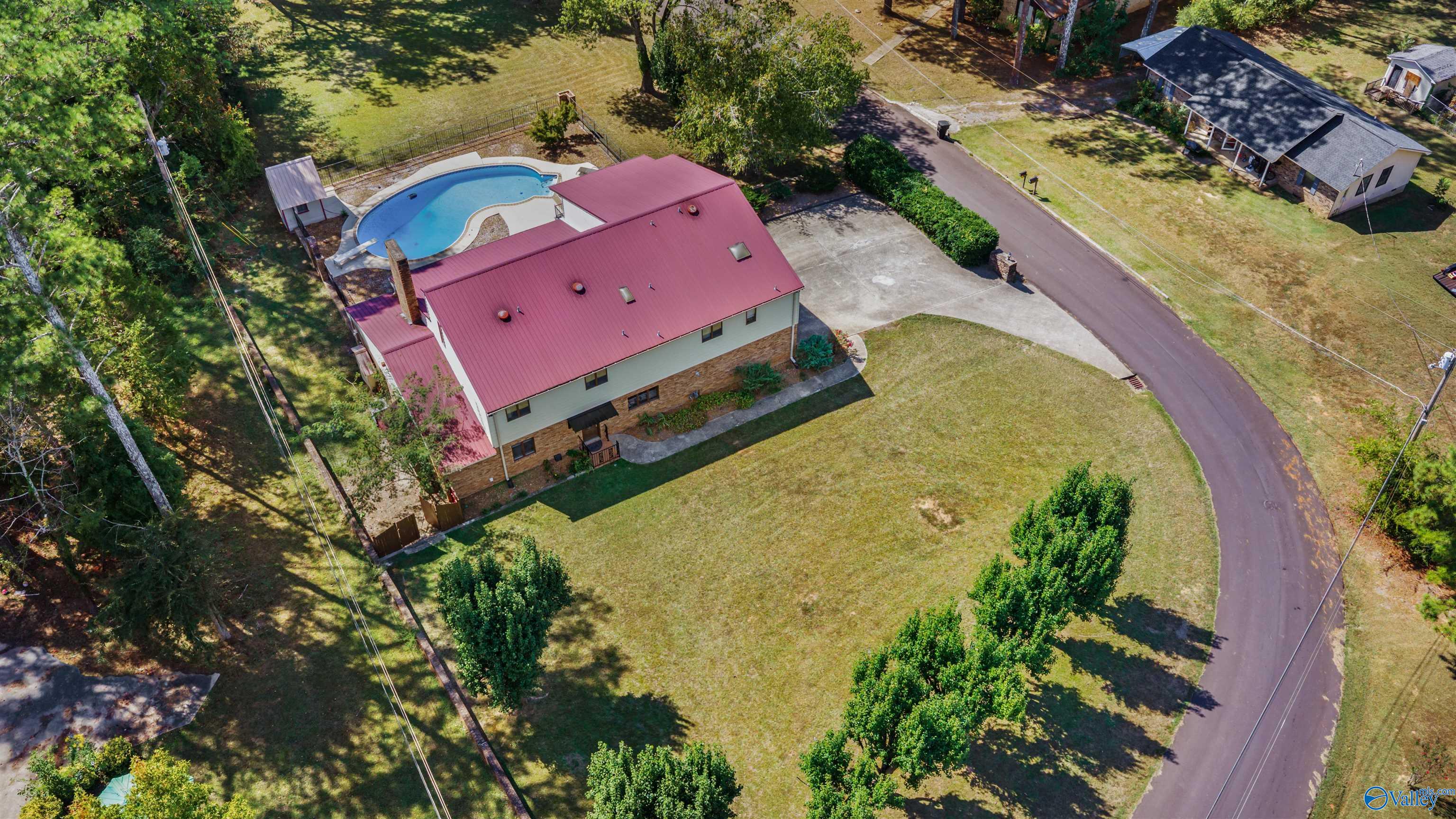 48 Elizabeth Drive NE