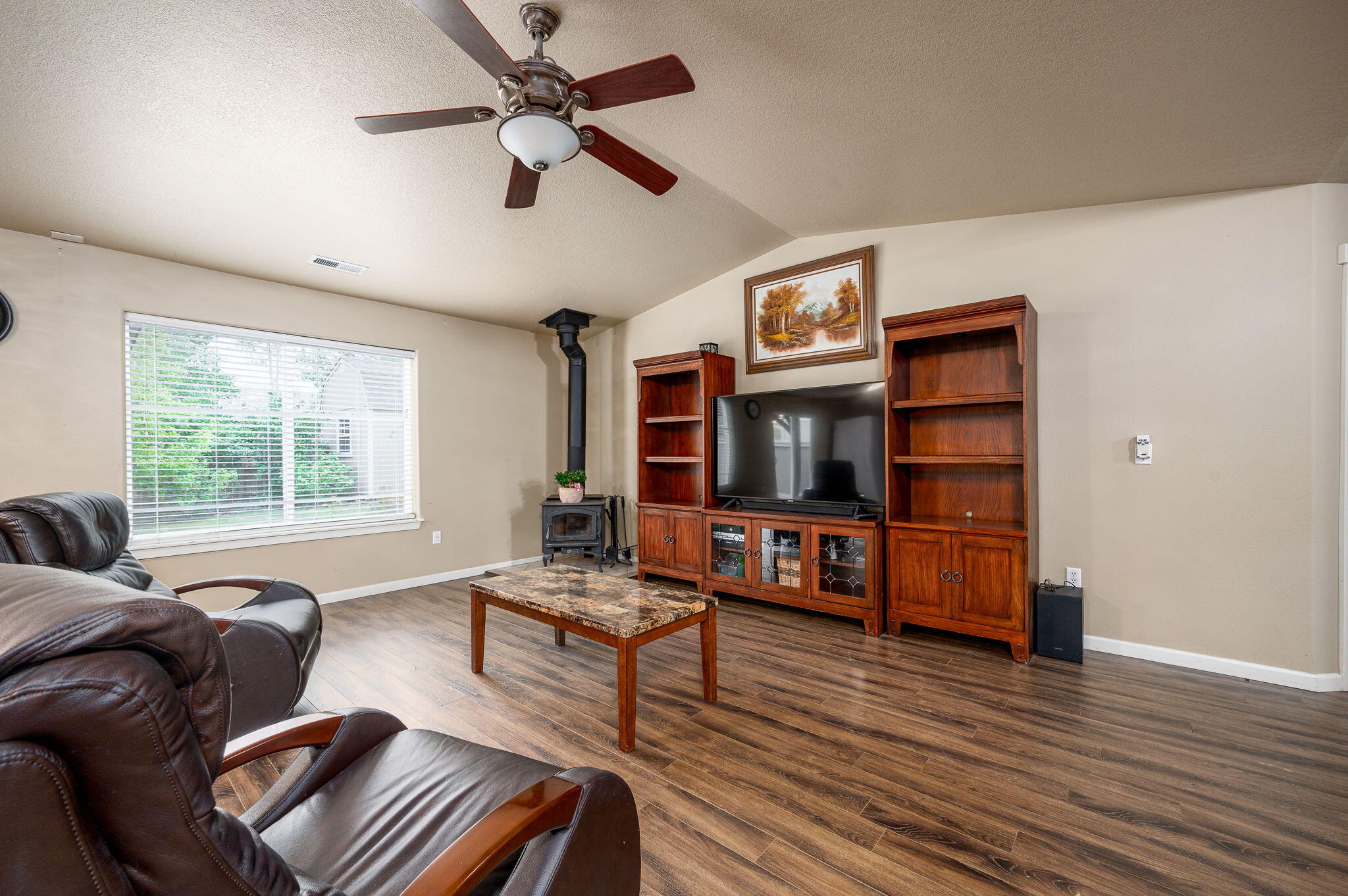 2858 SW Deschutes Drive