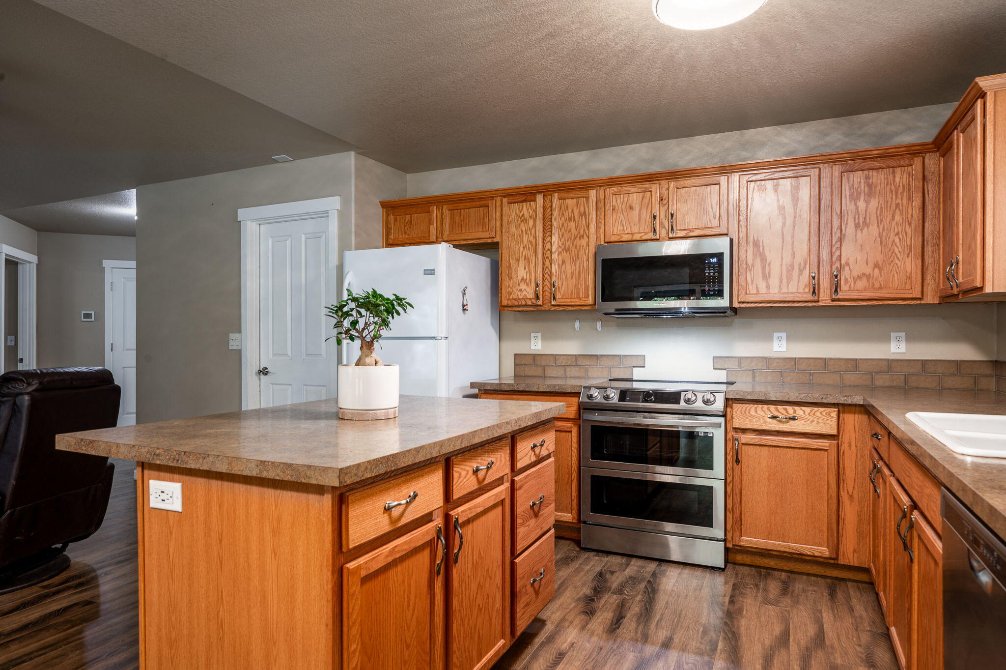 2858 SW Deschutes Drive