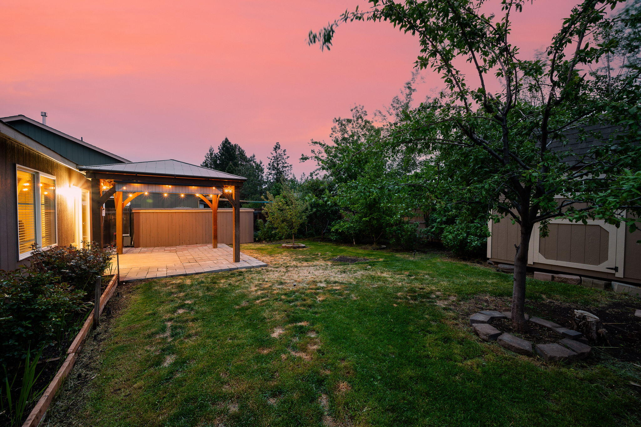2858 SW Deschutes Drive