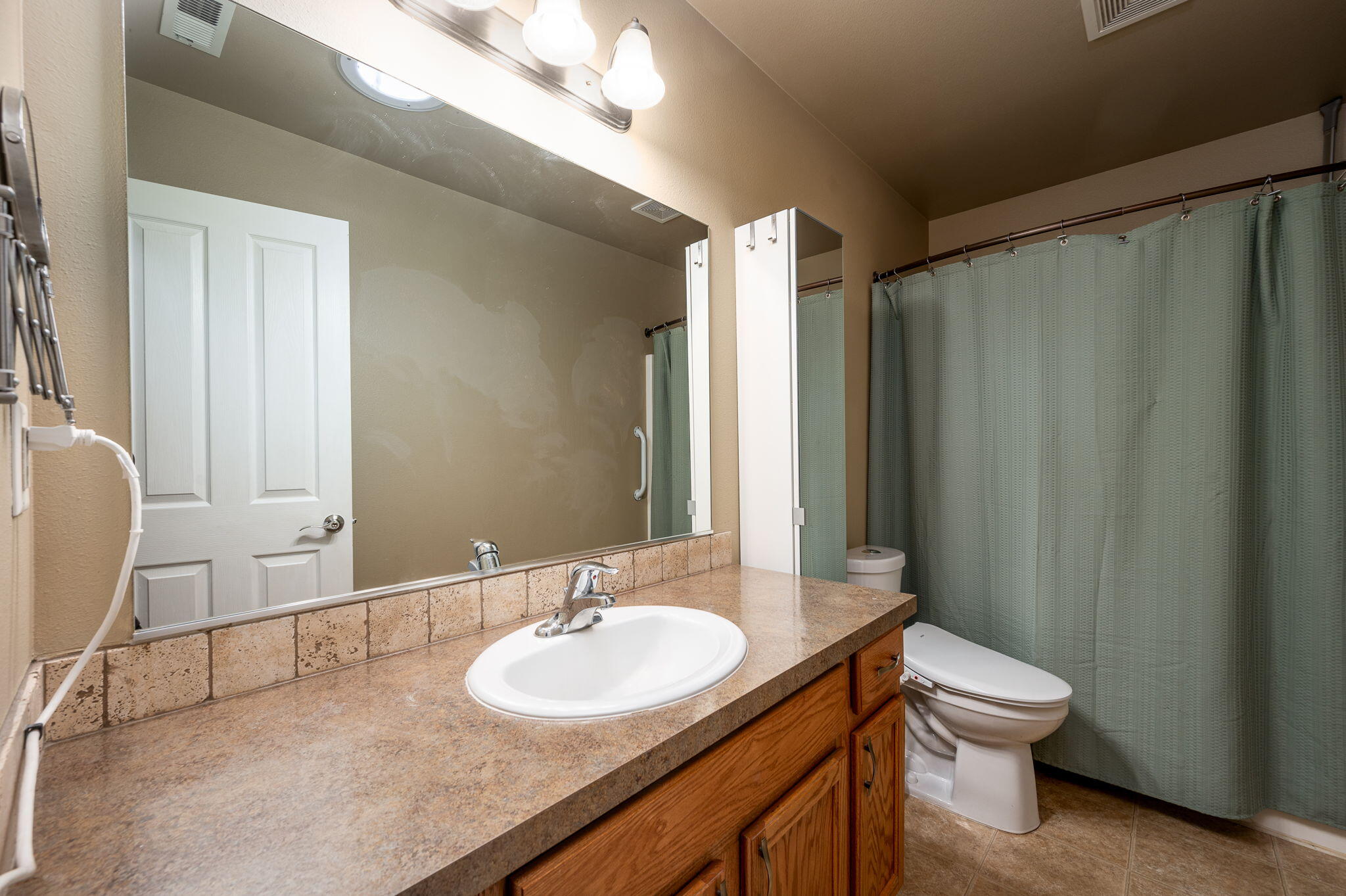 2858 SW Deschutes Drive