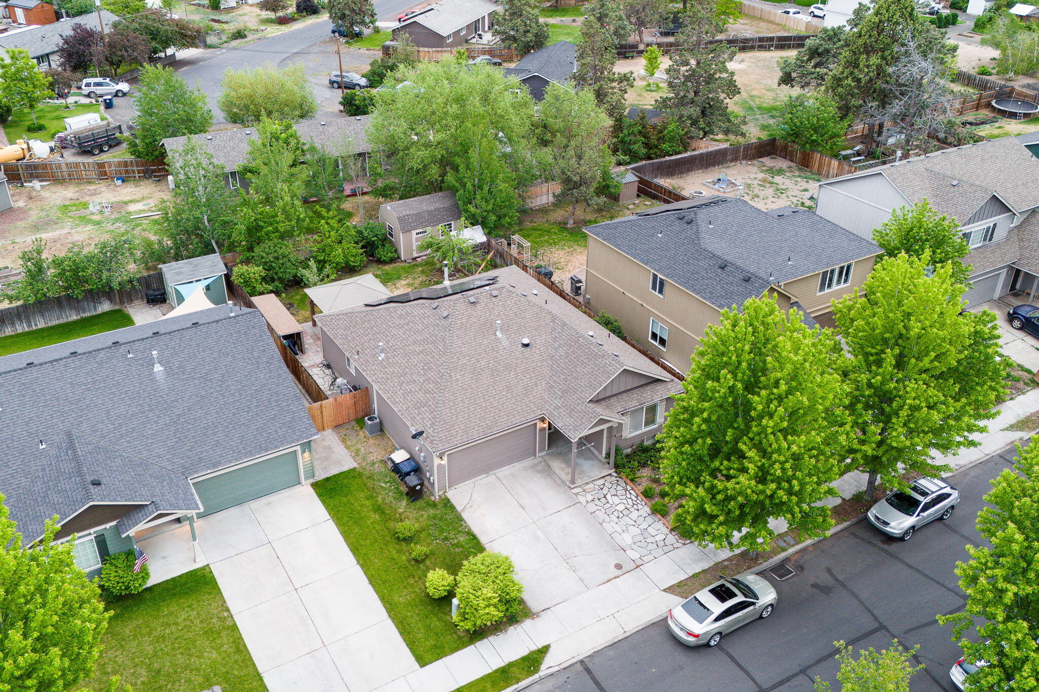2858 SW Deschutes Drive