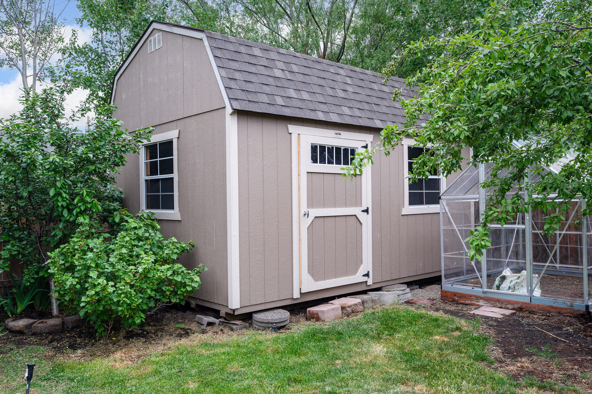 2858 SW Deschutes Drive