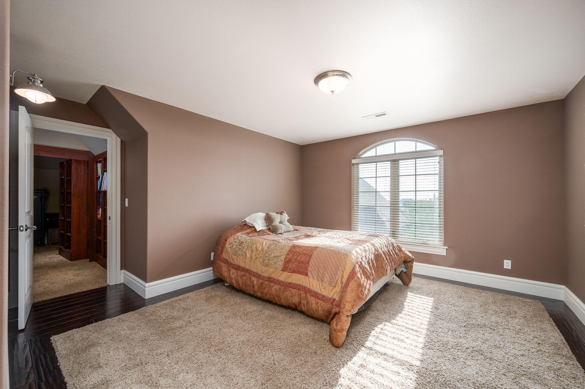 2518 SW 43rd Court