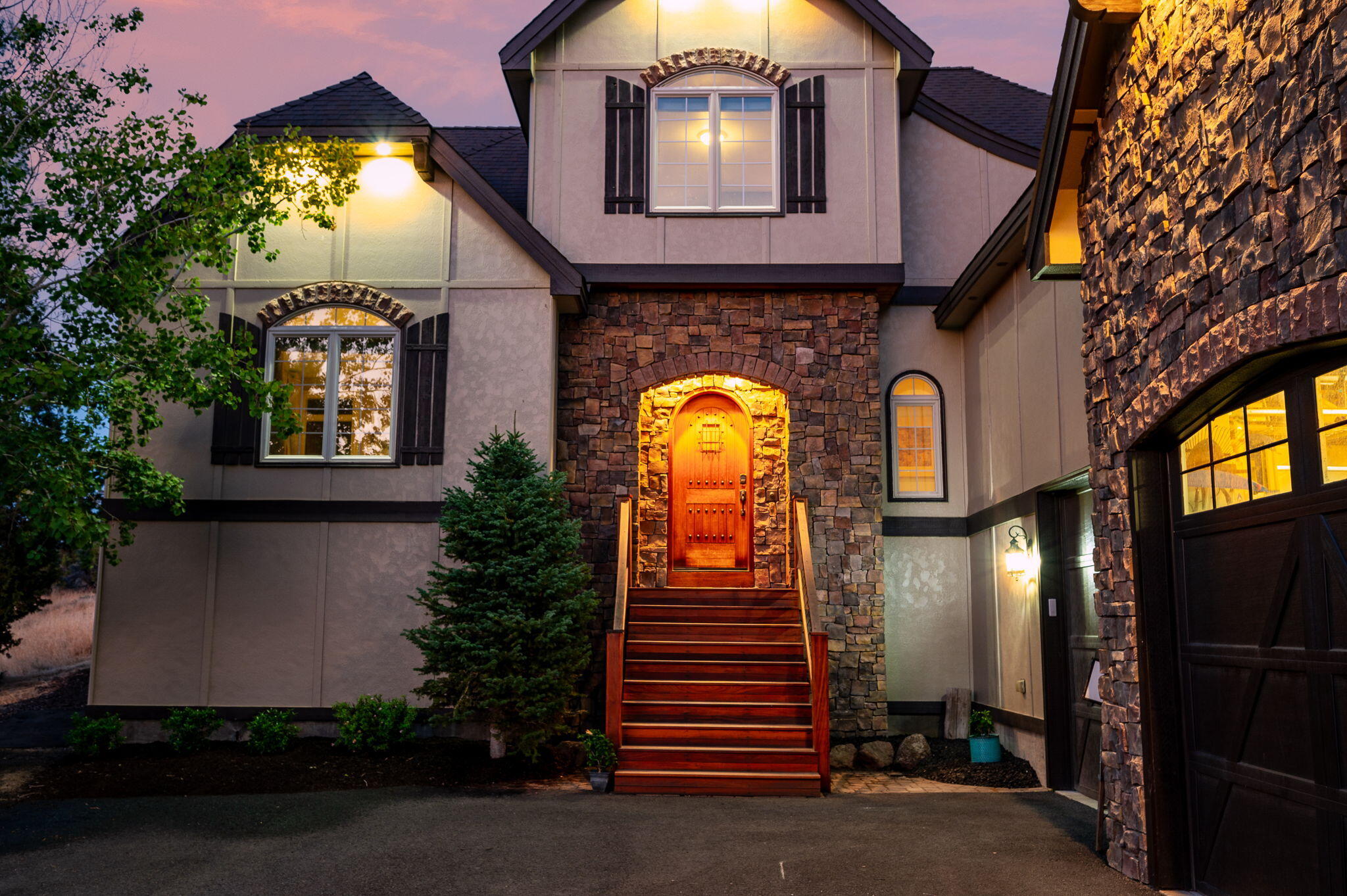 2518 SW 43rd Court