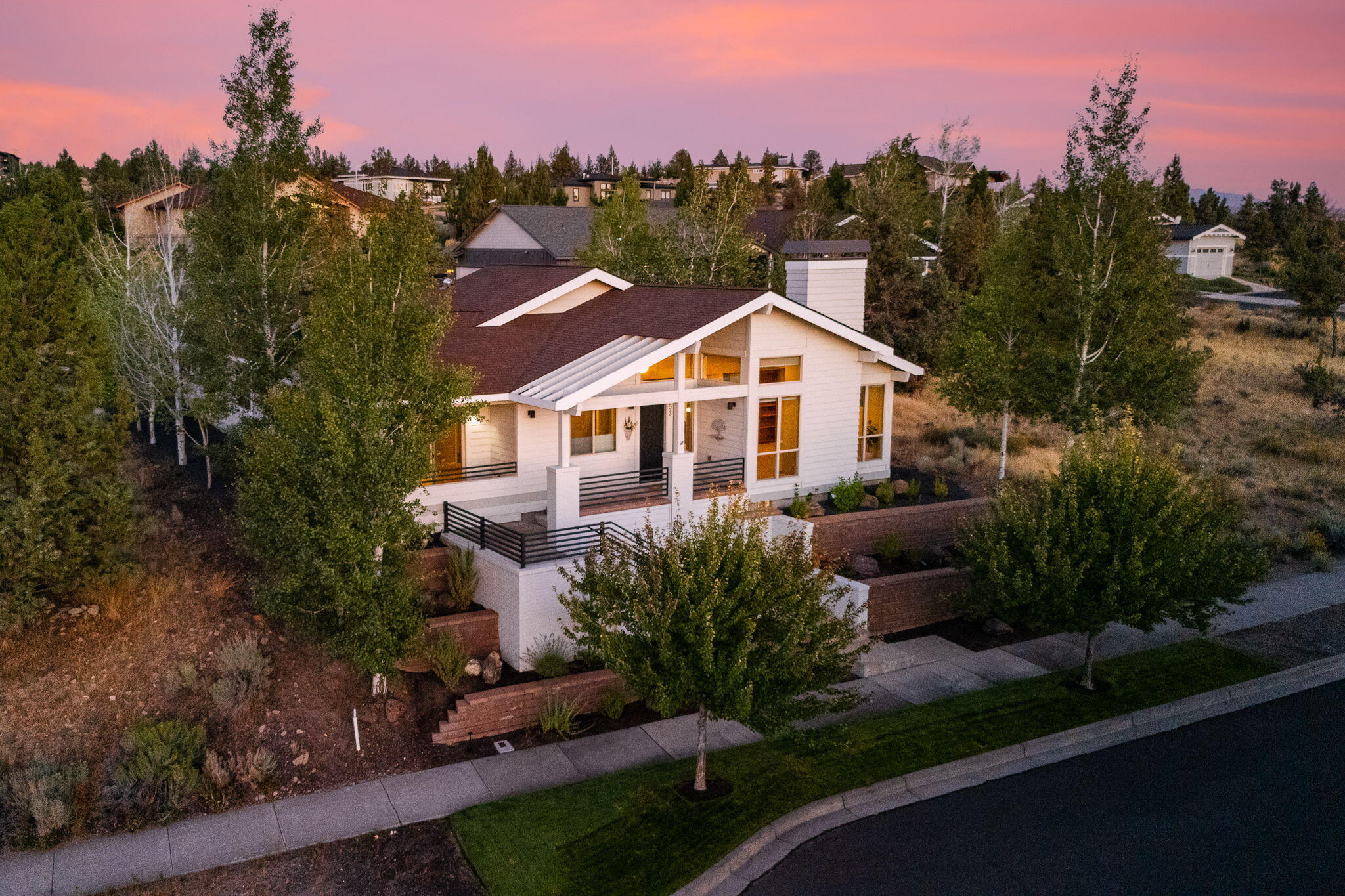353 SE Larkspur Drive