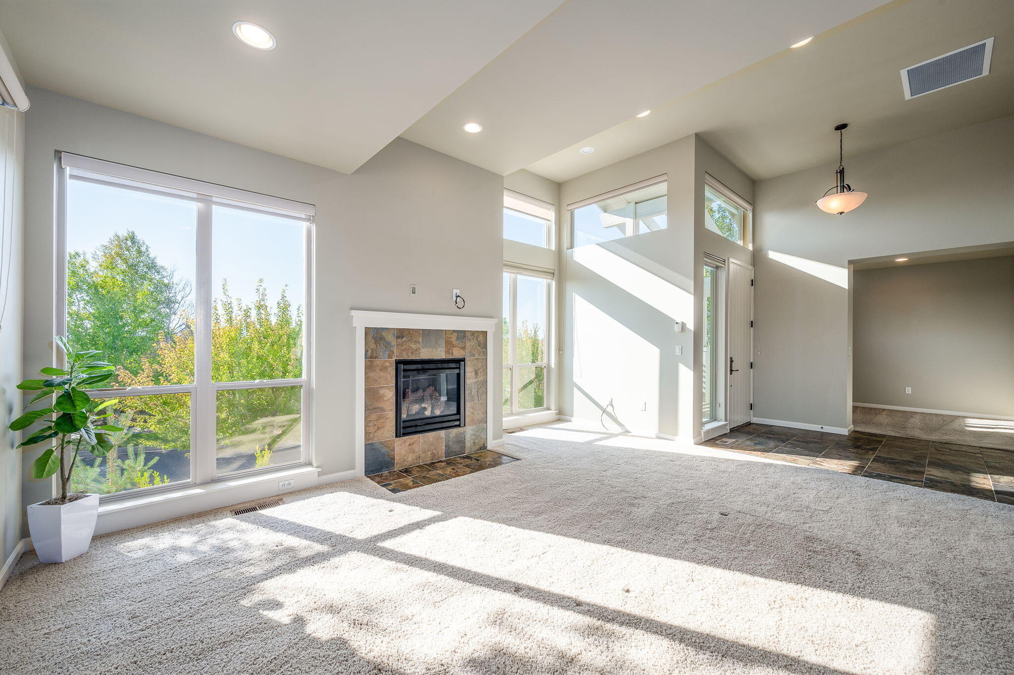 353 SE Larkspur Drive