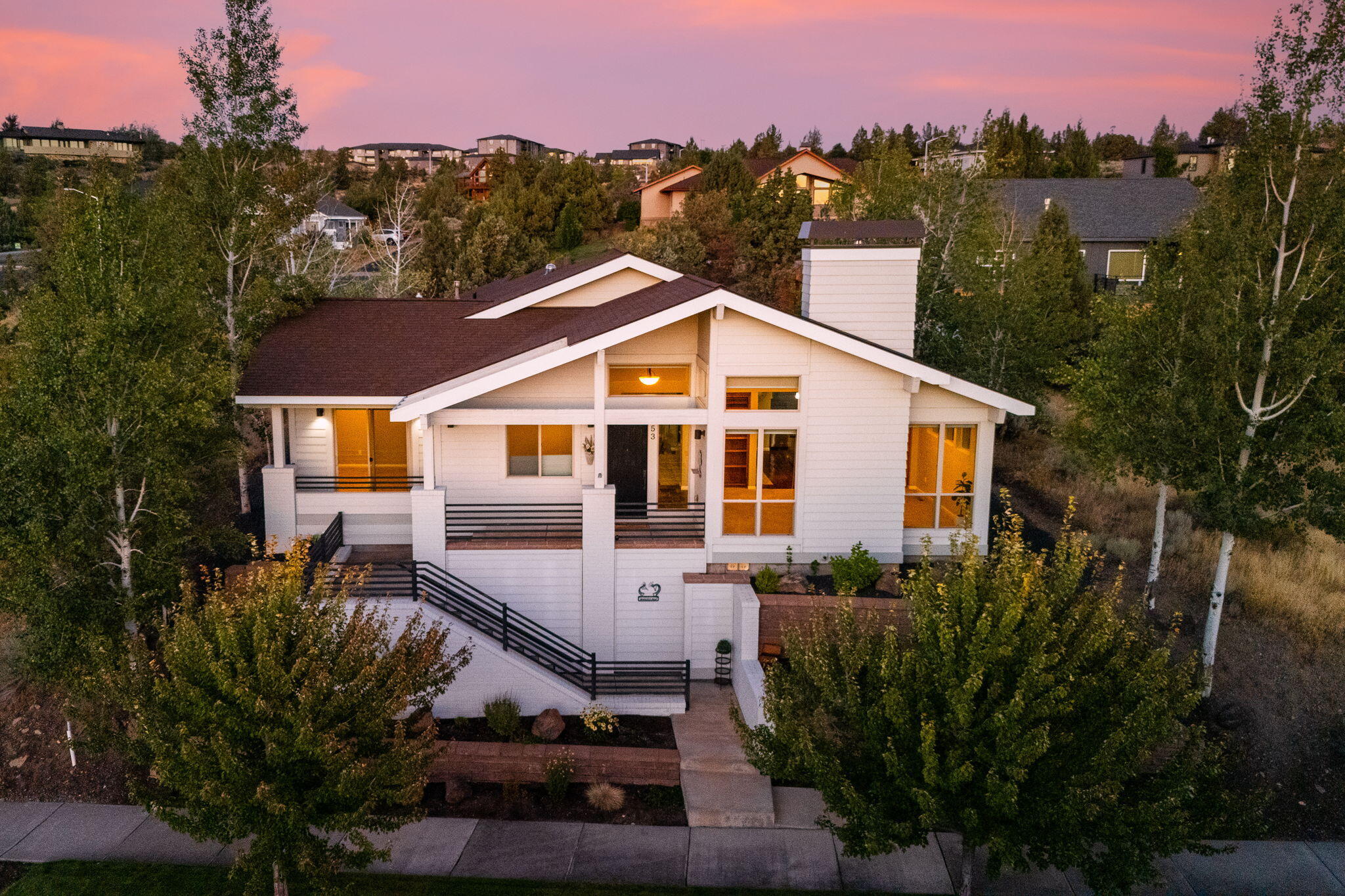 353 SE Larkspur Drive