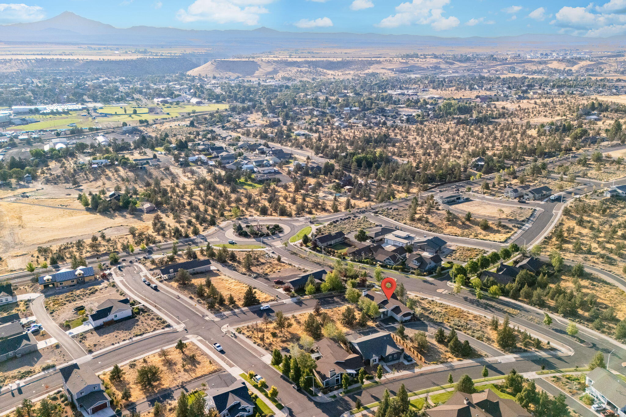 353 SE Larkspur Drive