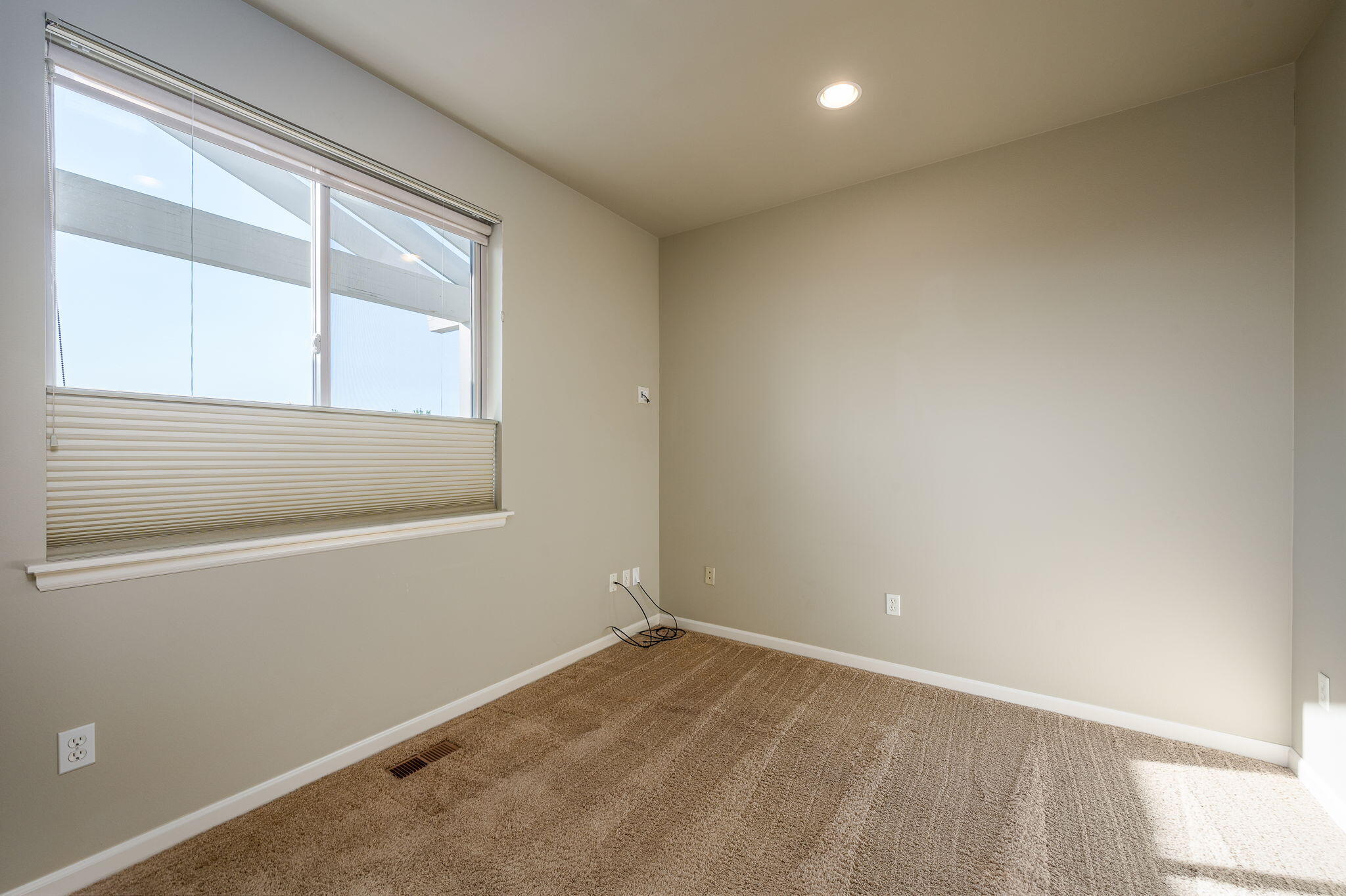 353 SE Larkspur Drive