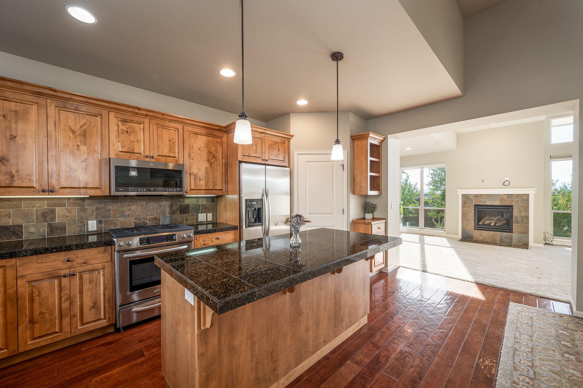 353 SE Larkspur Drive