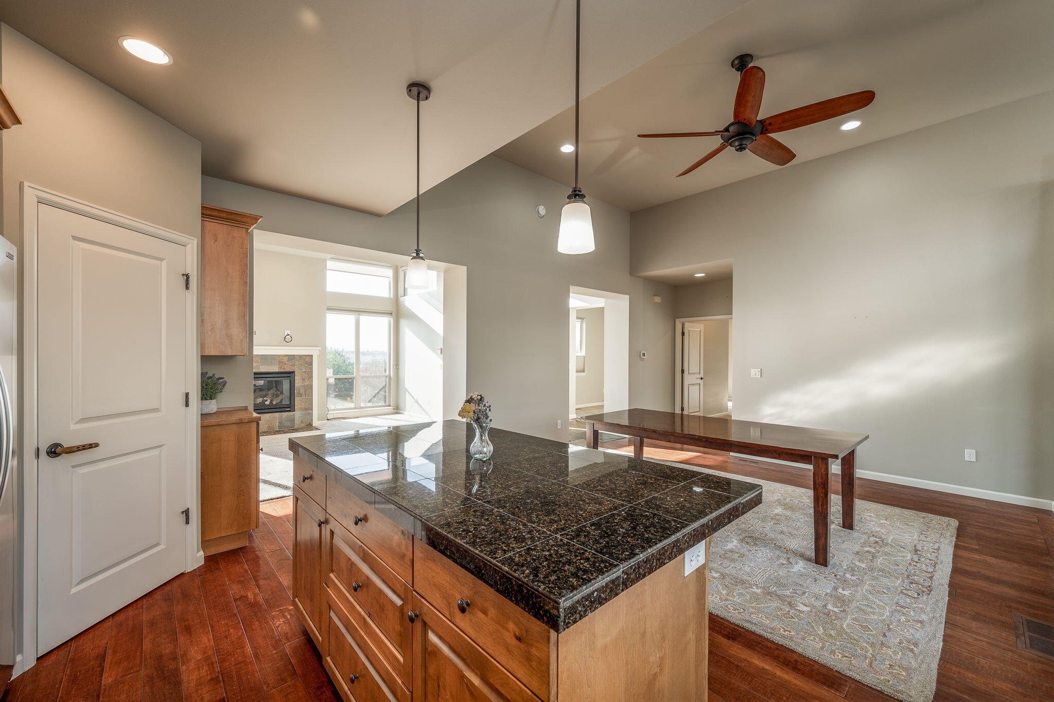 353 SE Larkspur Drive