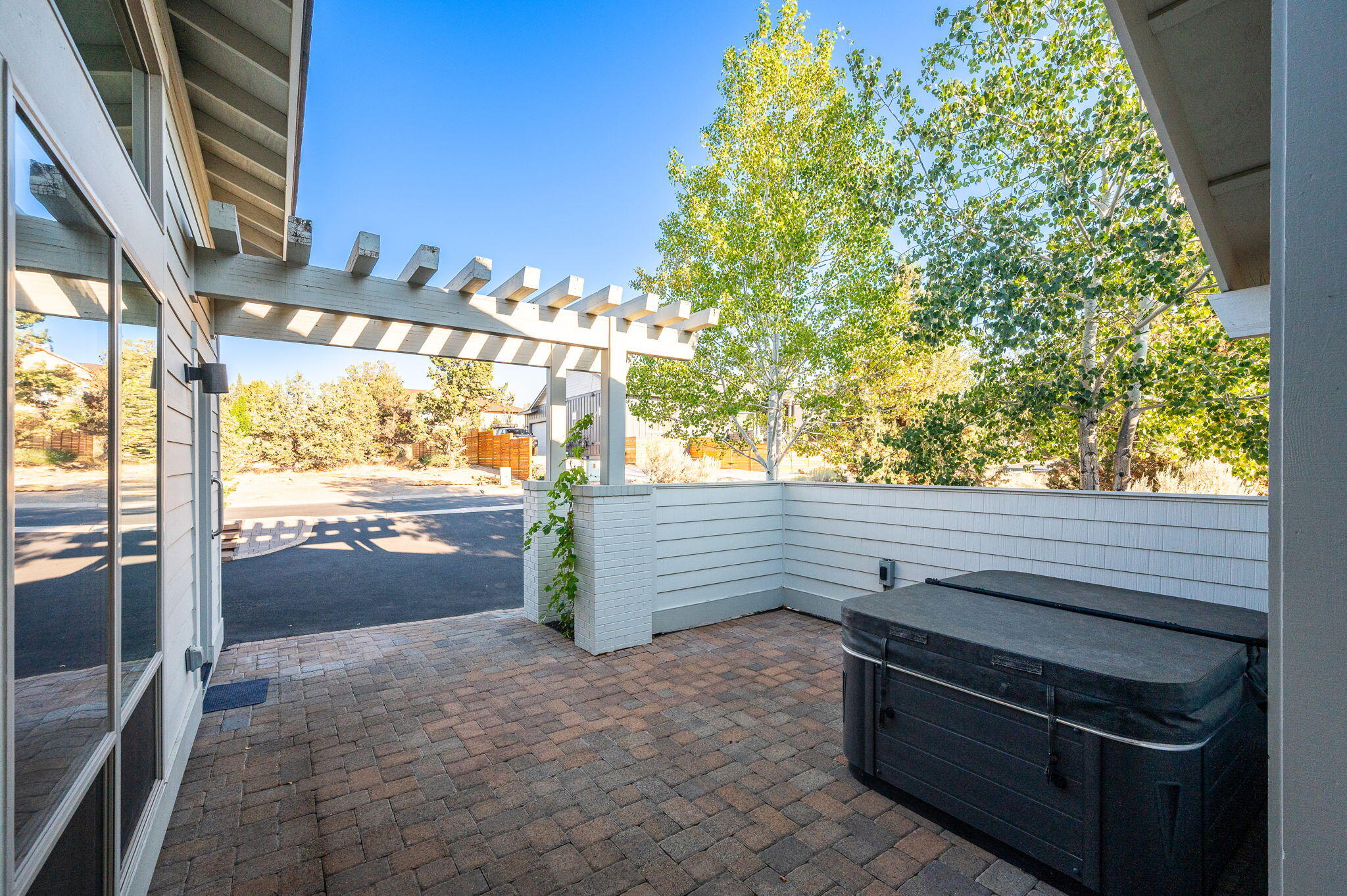 353 SE Larkspur Drive