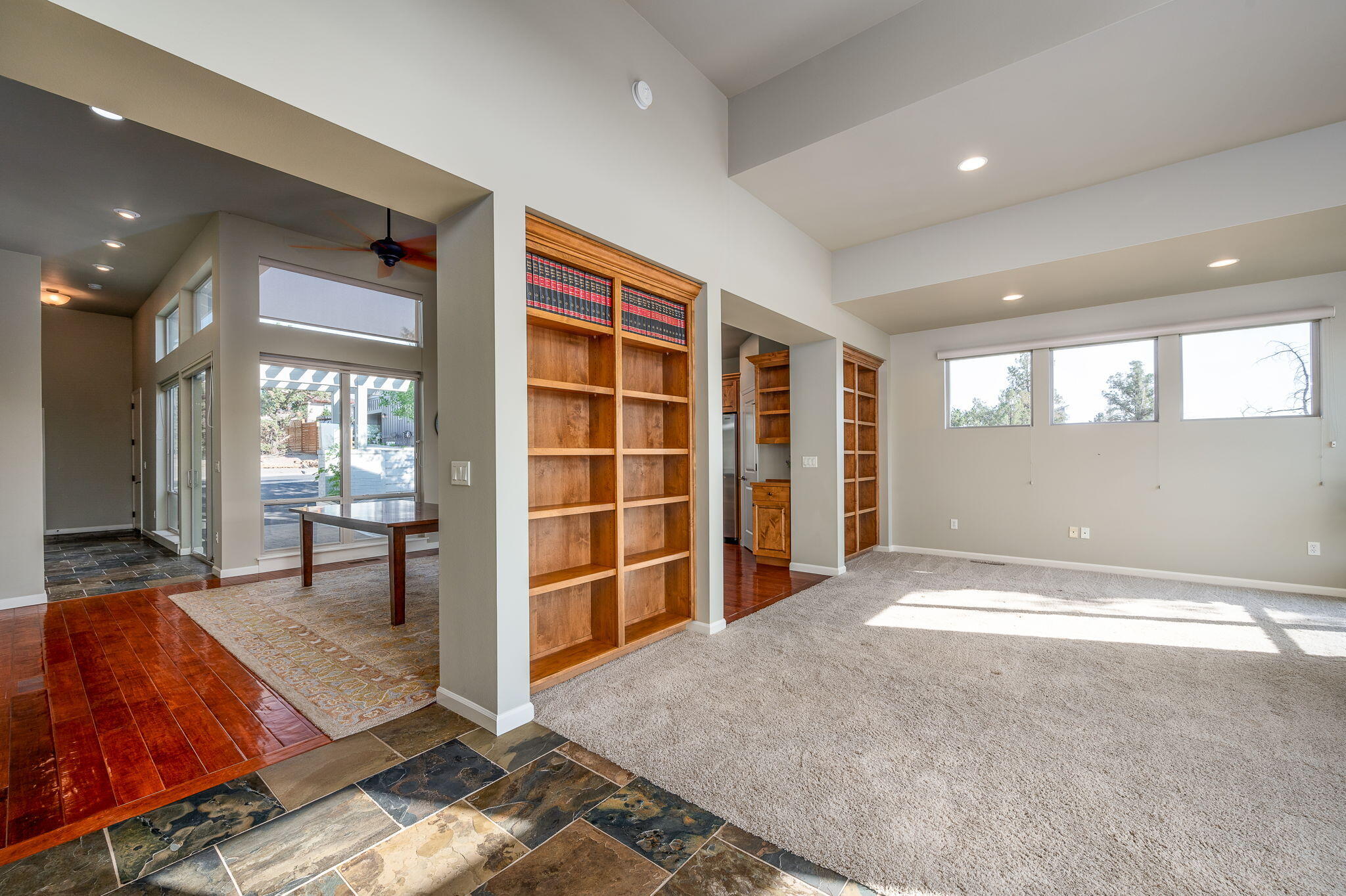 353 SE Larkspur Drive