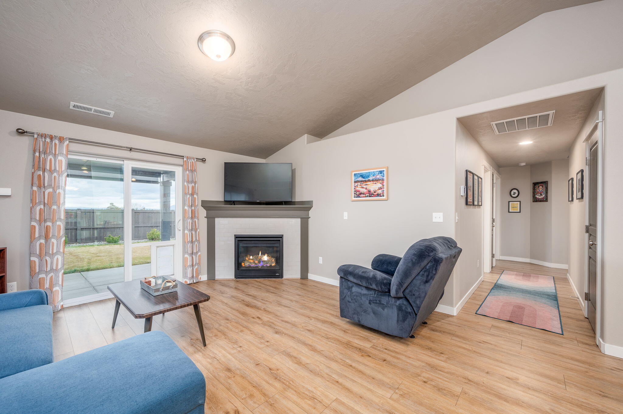 1049 NW 26th Way