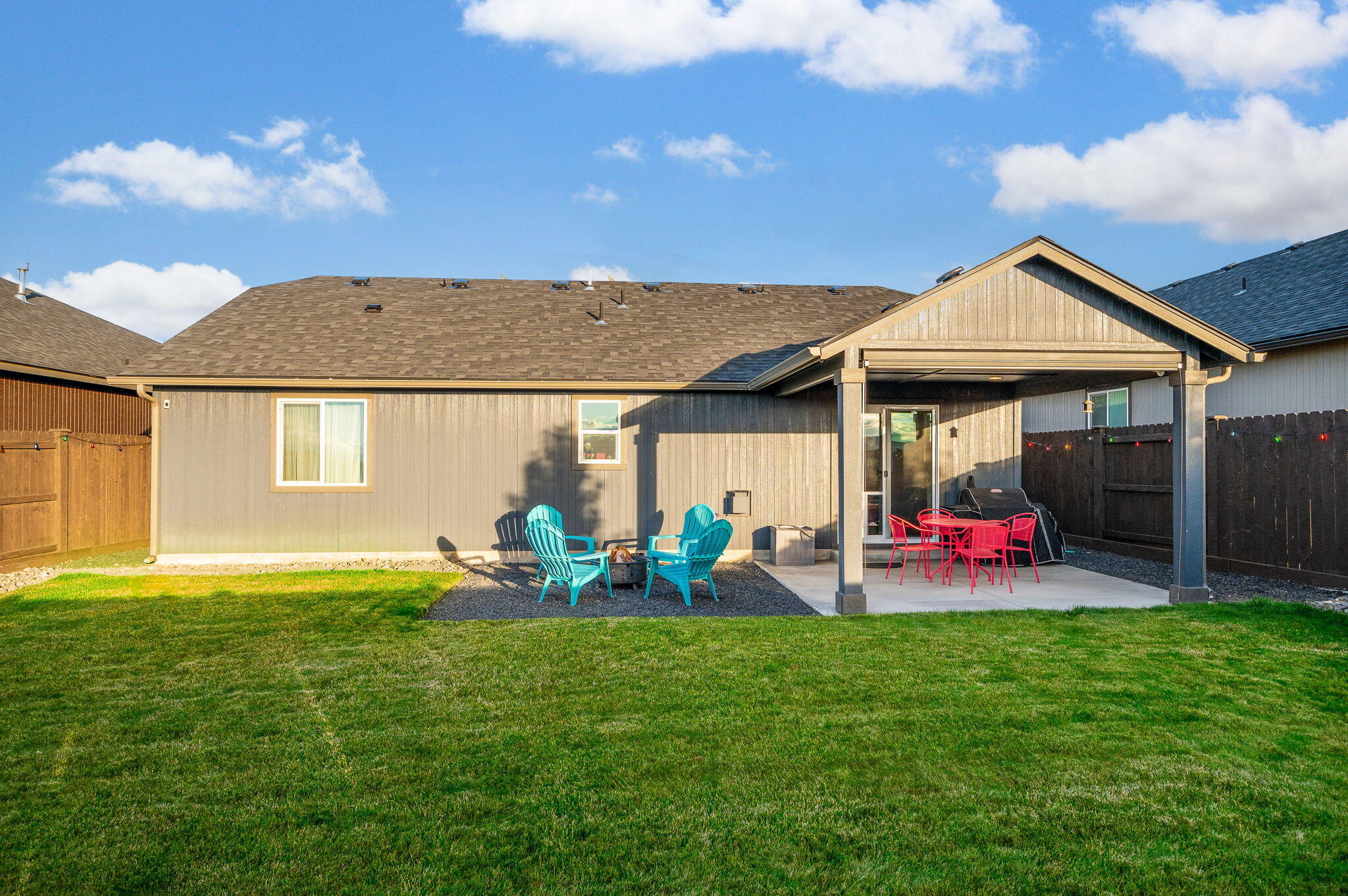 1049 NW 26th Way
