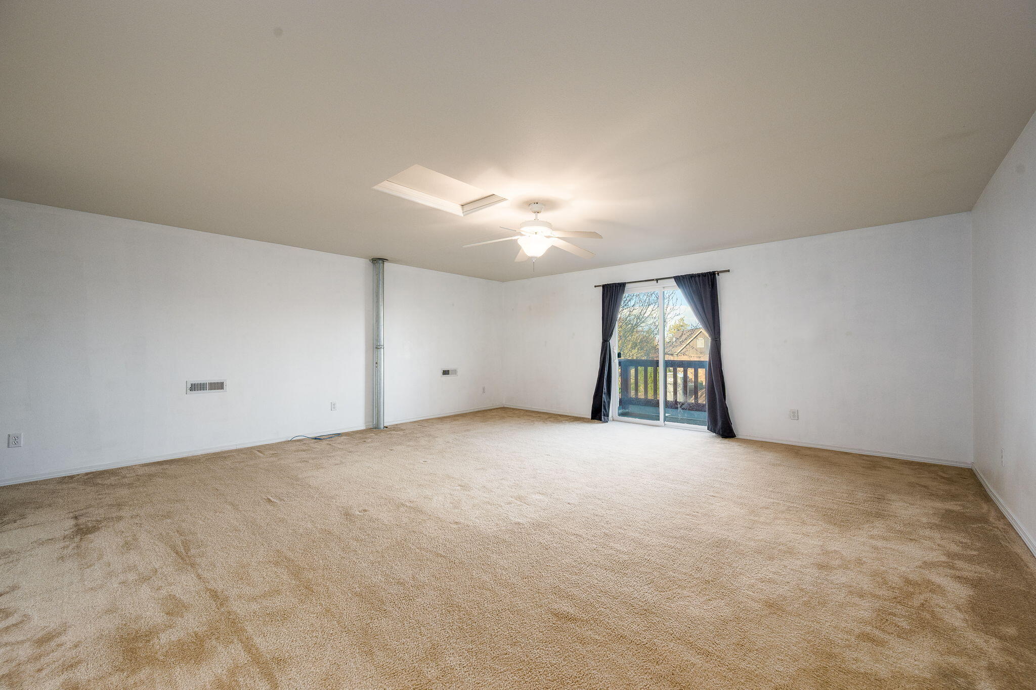 2461 NE 5th Street