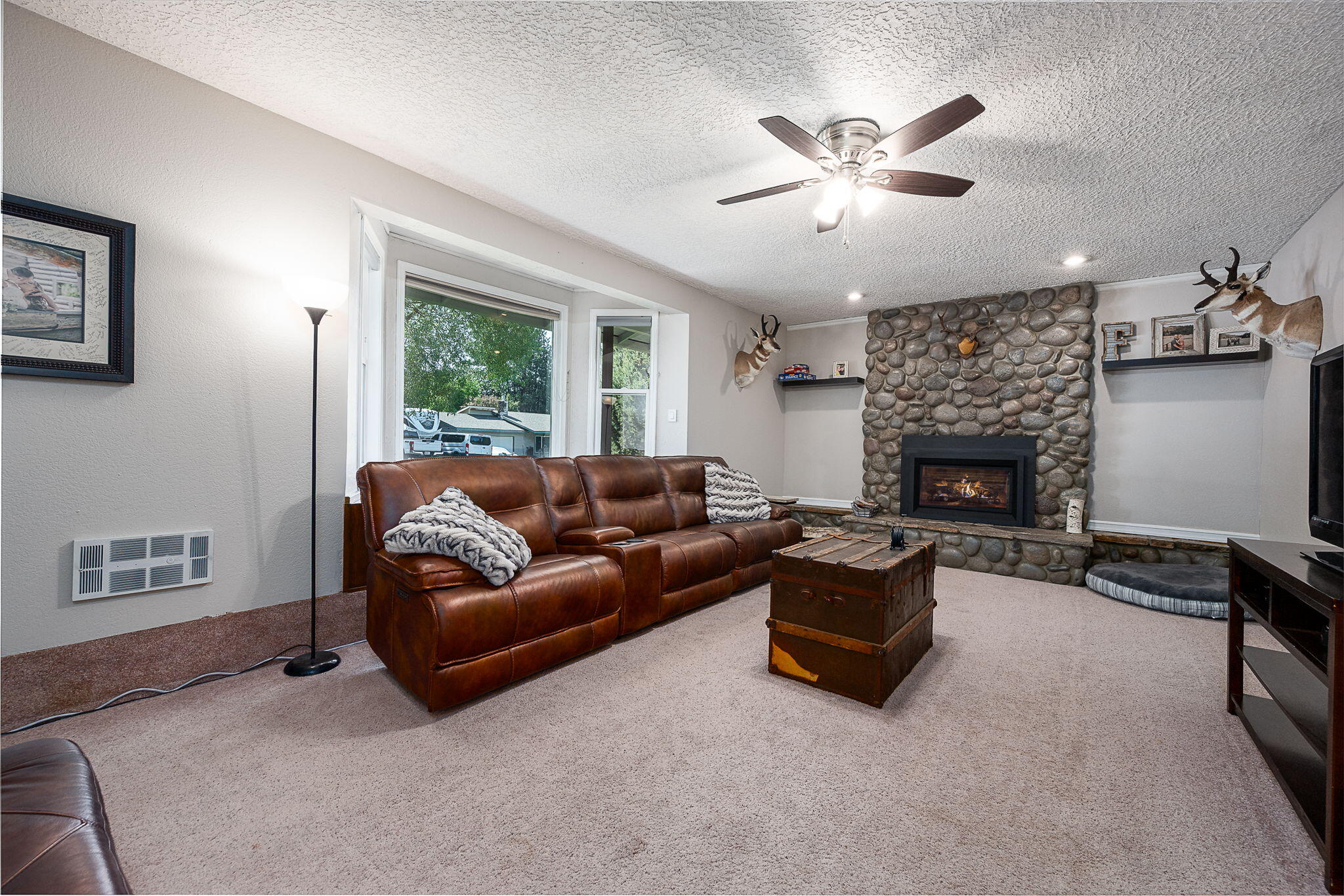 60812 Goldenrain Drive