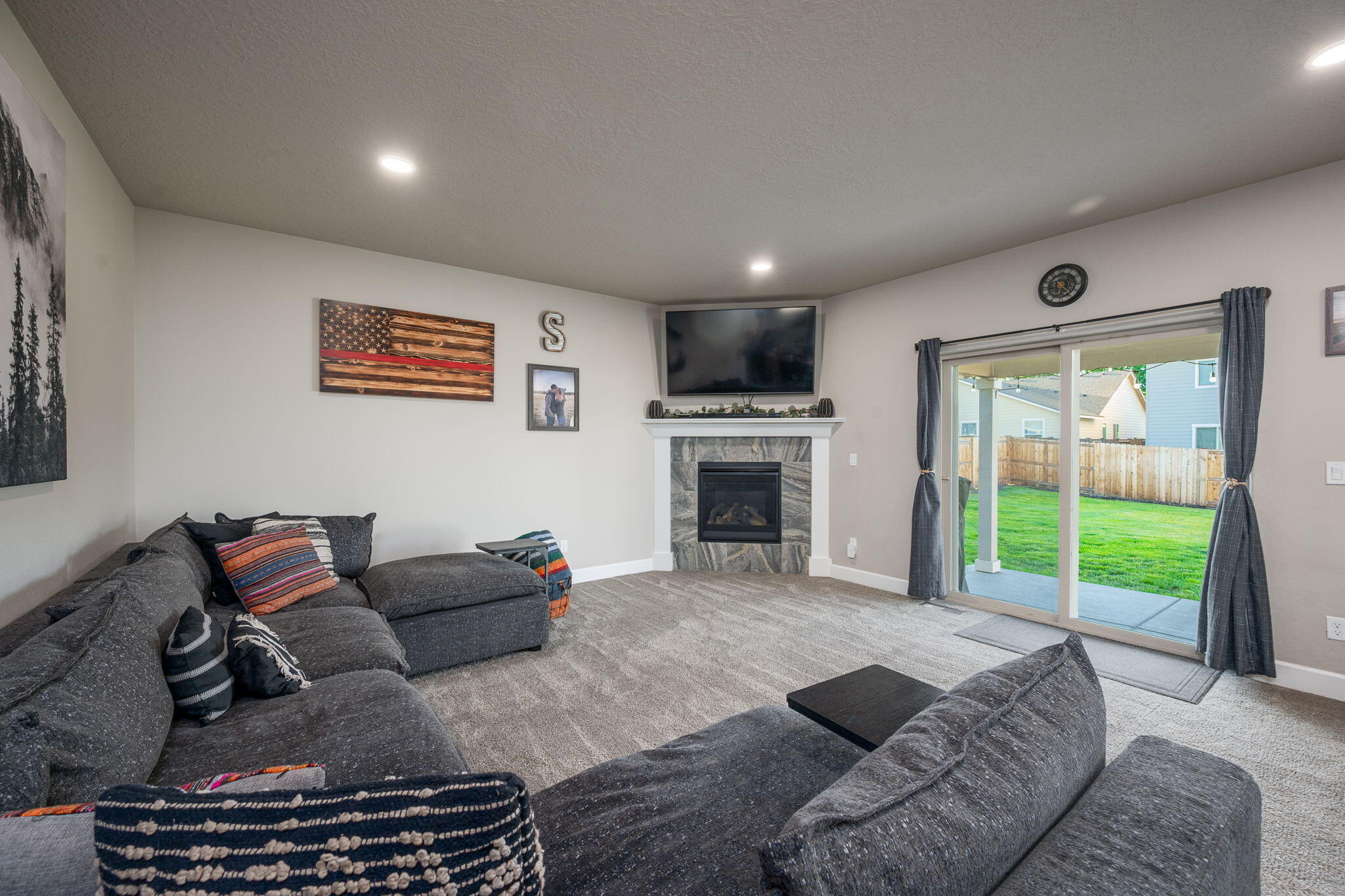 2383 SW Newberry Loop
