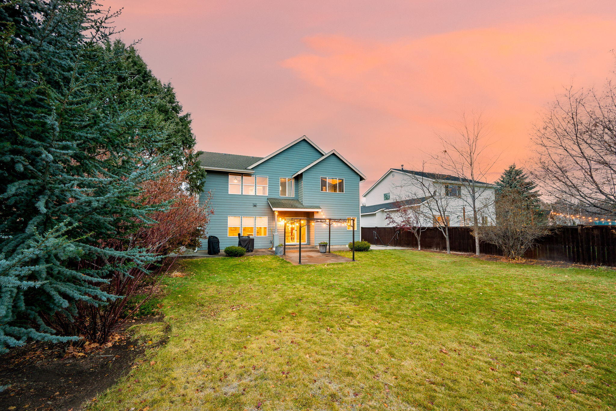 3073 NE Quiet Canyon Drive