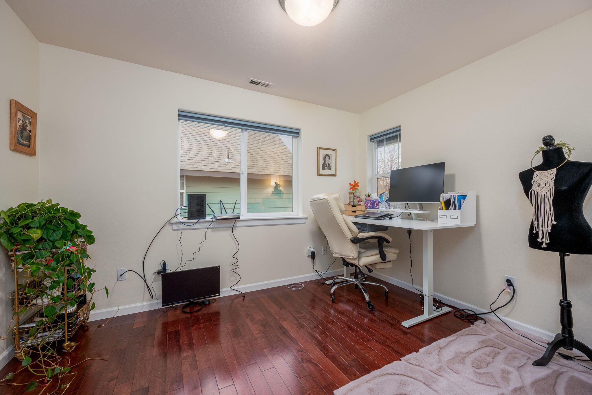 3073 NE Quiet Canyon Drive