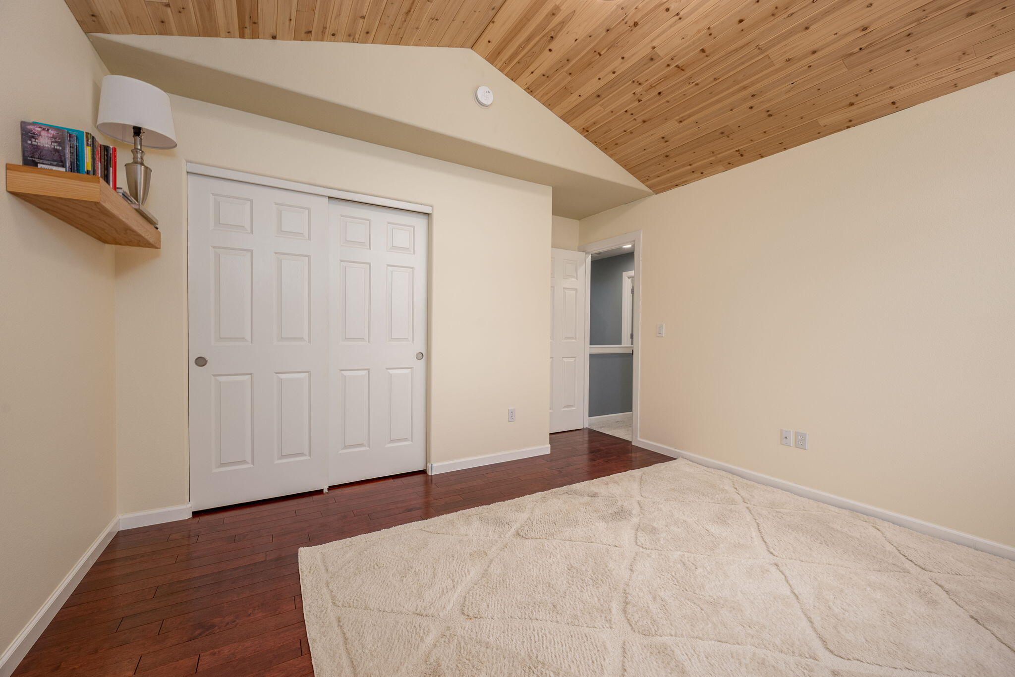 3073 NE Quiet Canyon Drive