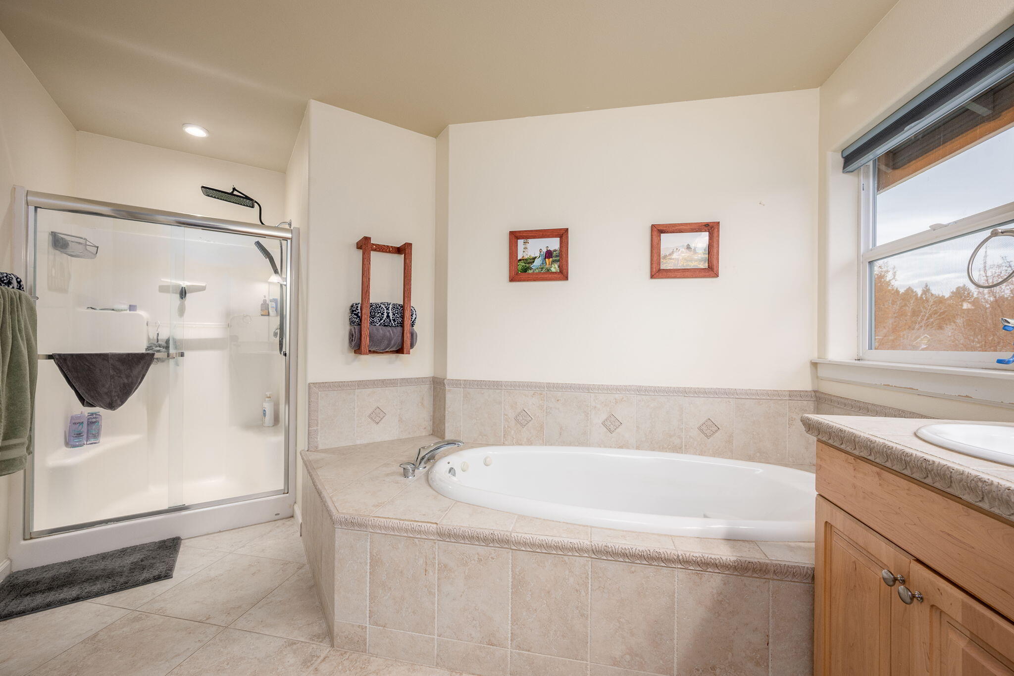 3073 NE Quiet Canyon Drive