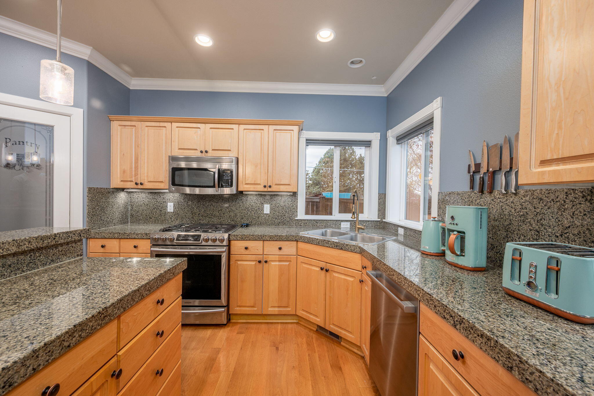 3073 NE Quiet Canyon Drive