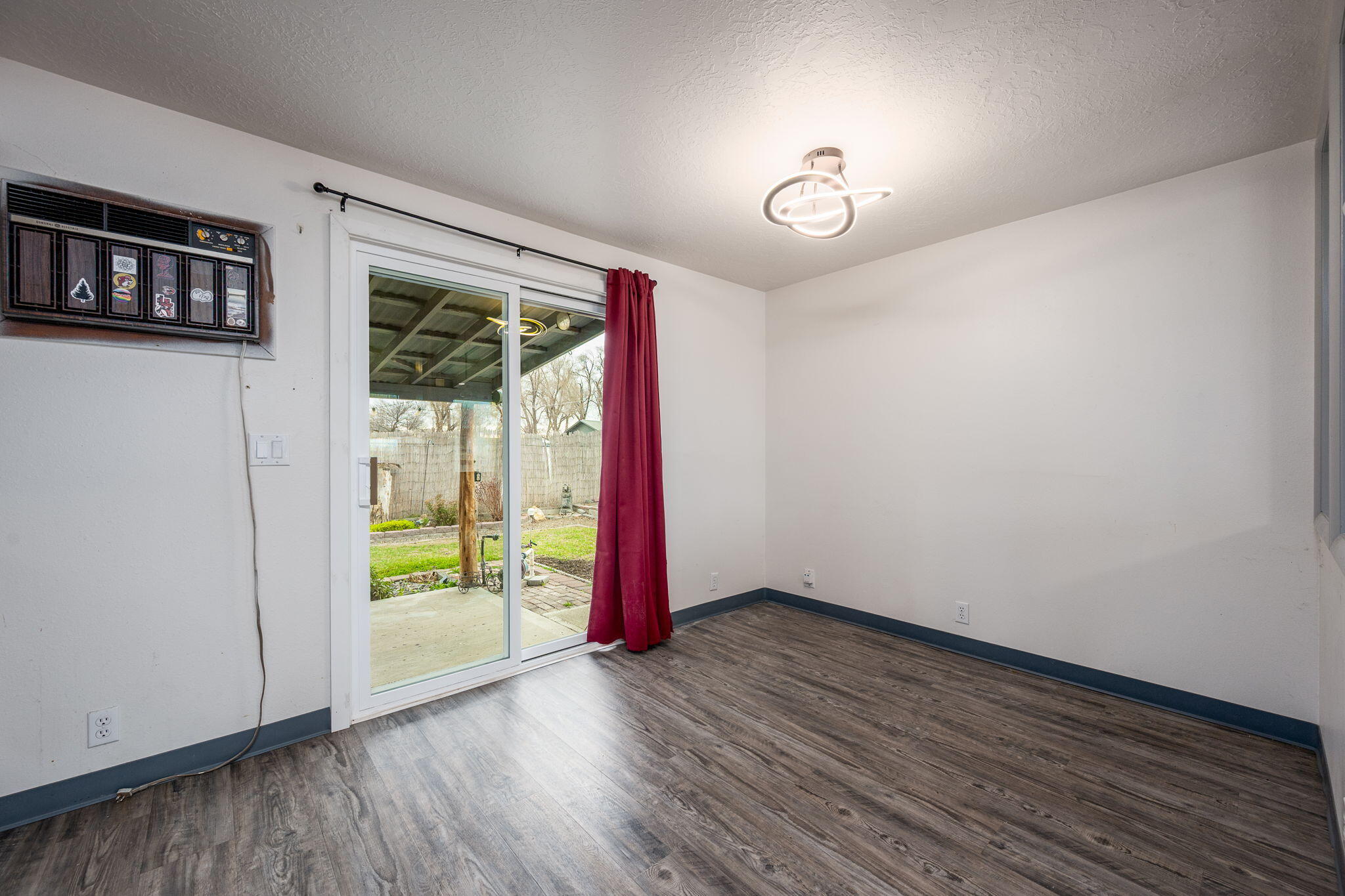 958 SE SE 7th Street