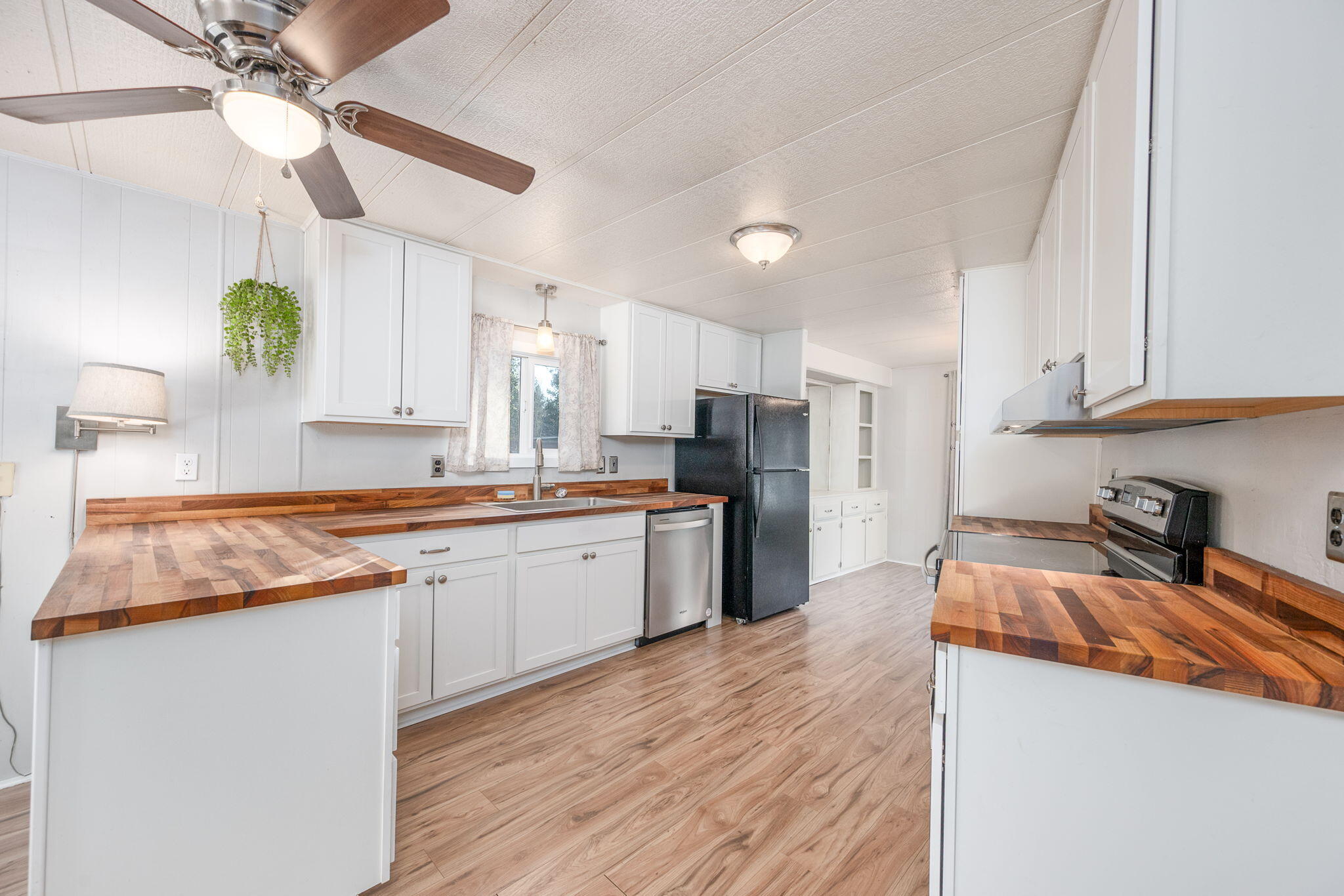 19760 Mahogany Street