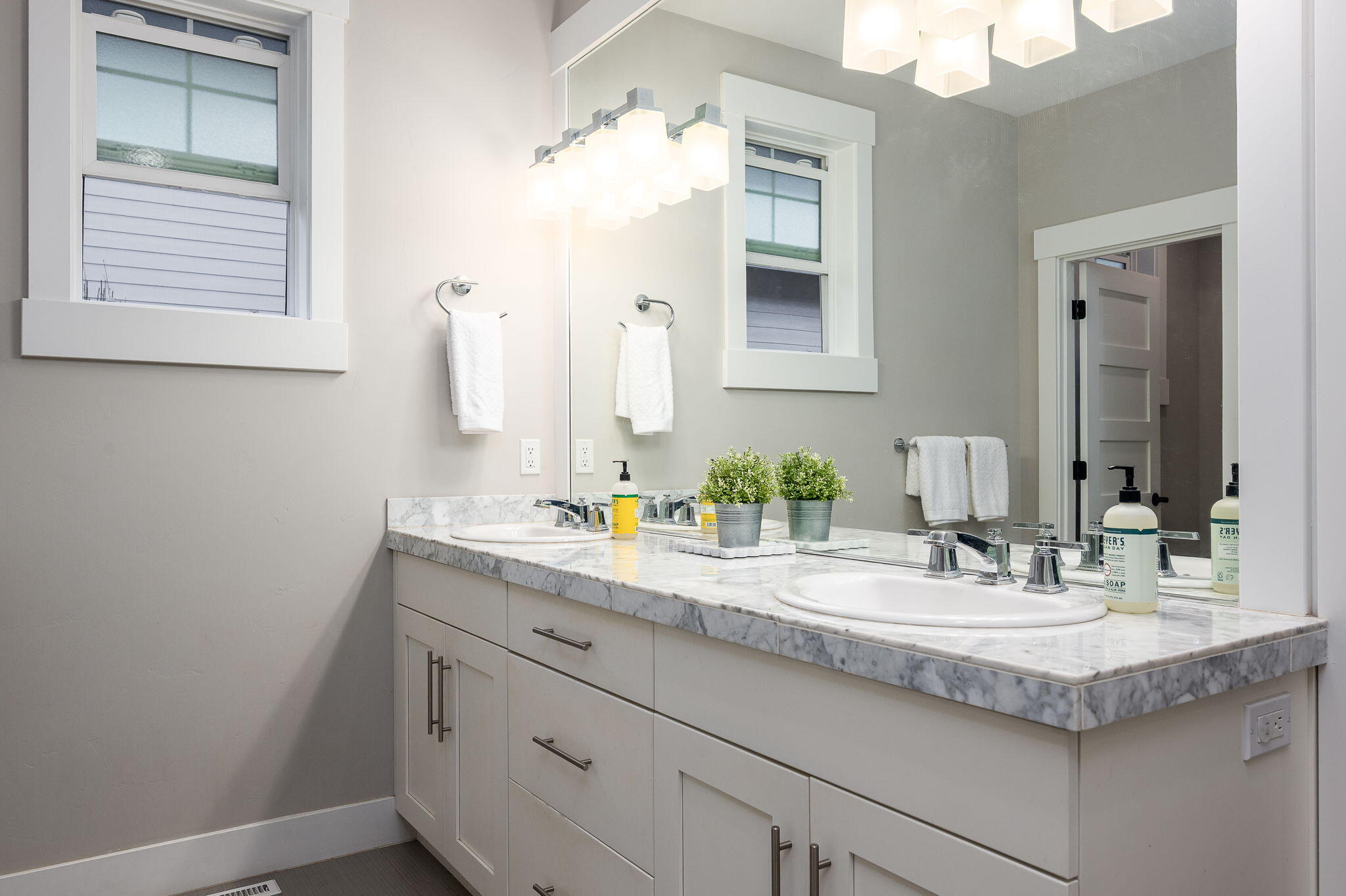 20382 Penhollow Lane