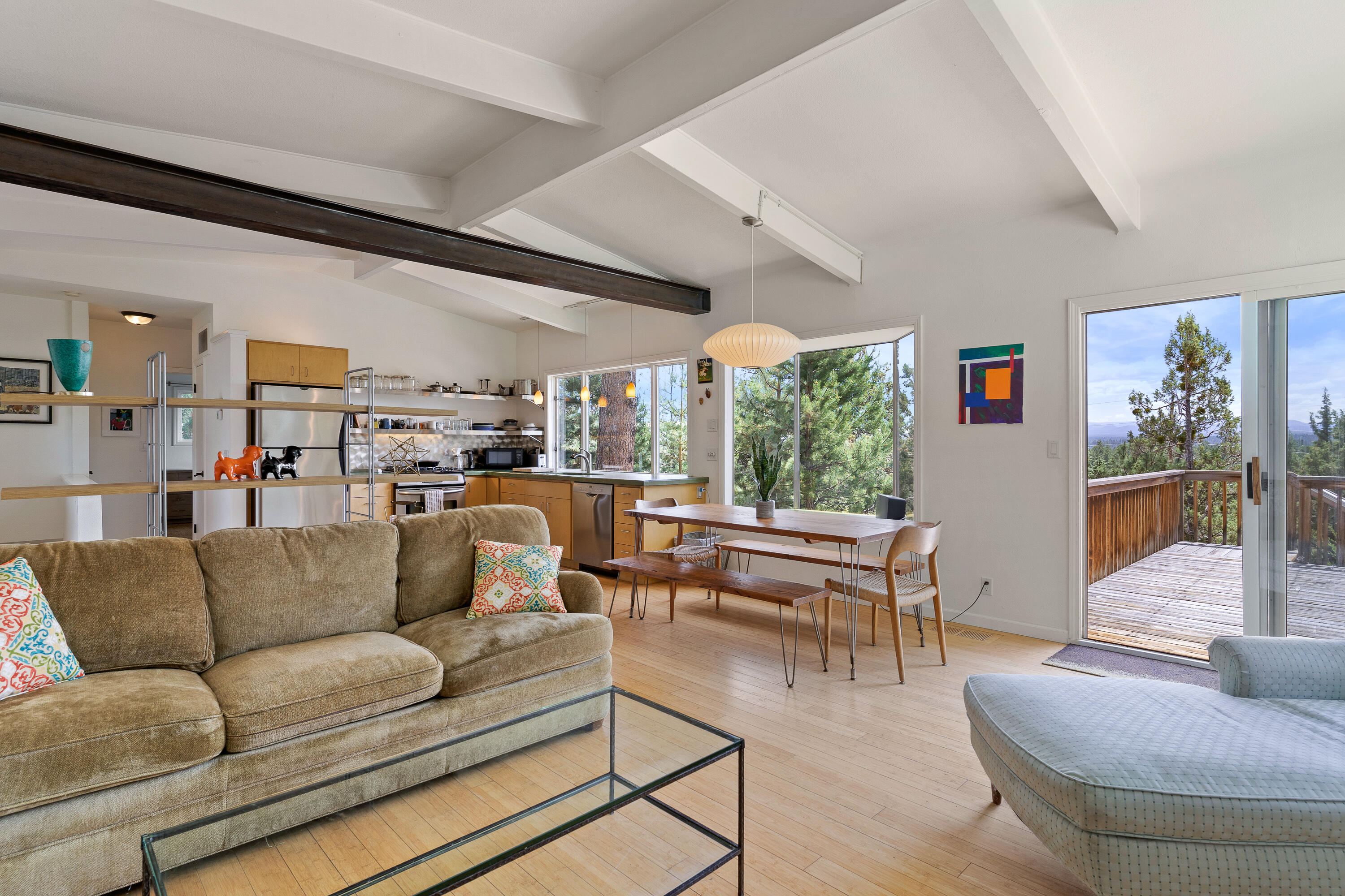 1535 NW Quincy Avenue