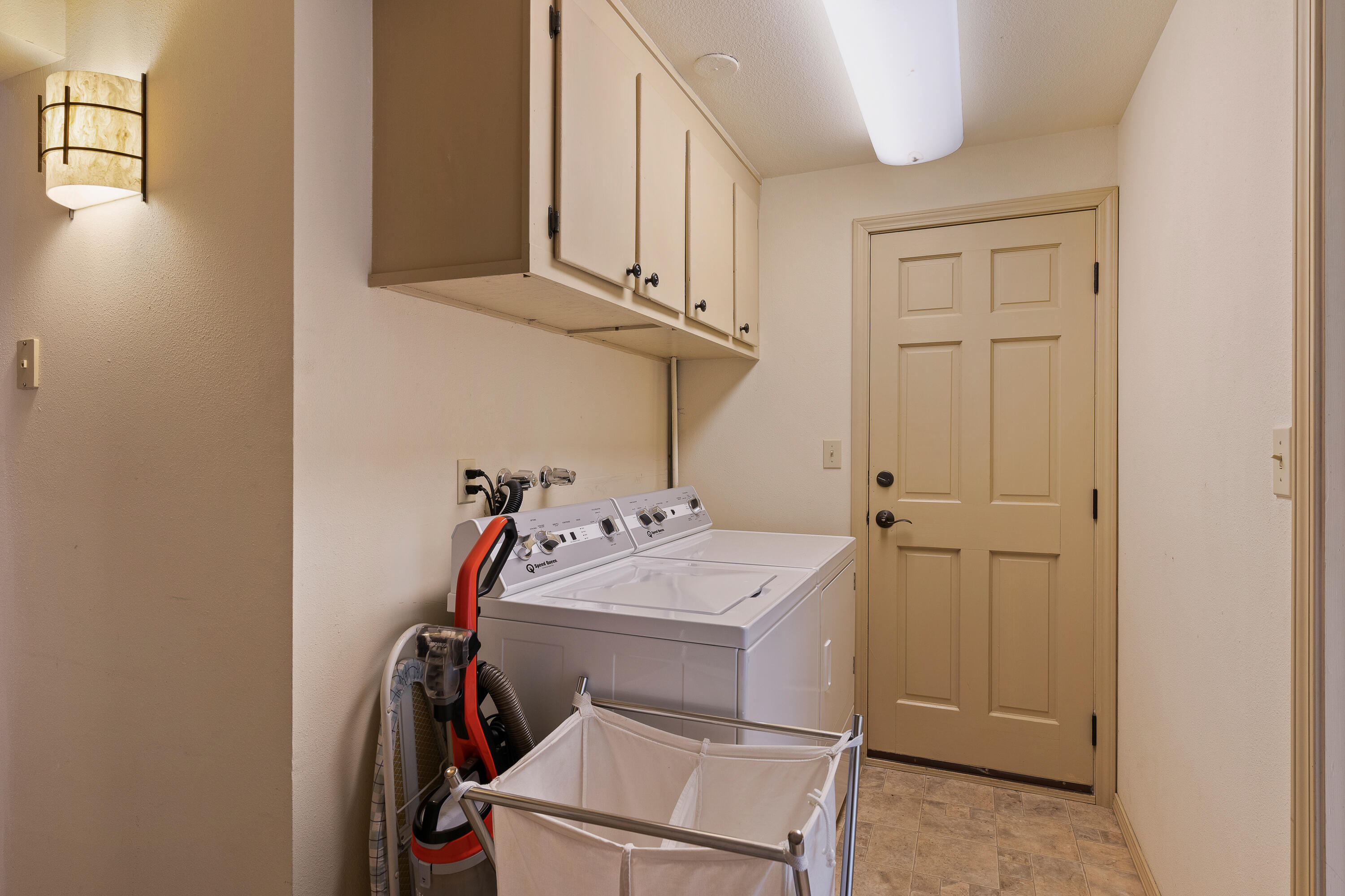 1535 NW Quincy Avenue