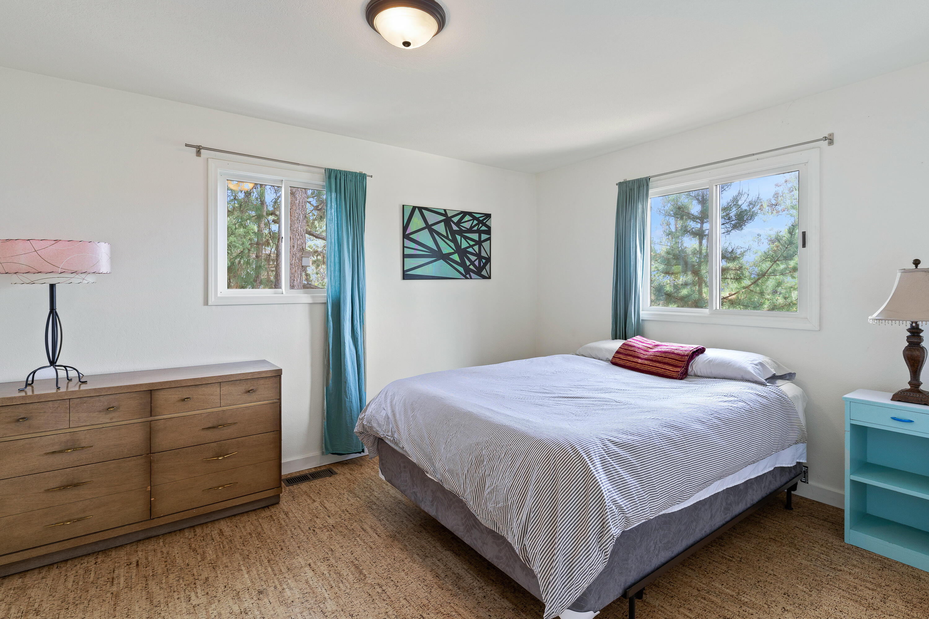 1535 NW Quincy Avenue