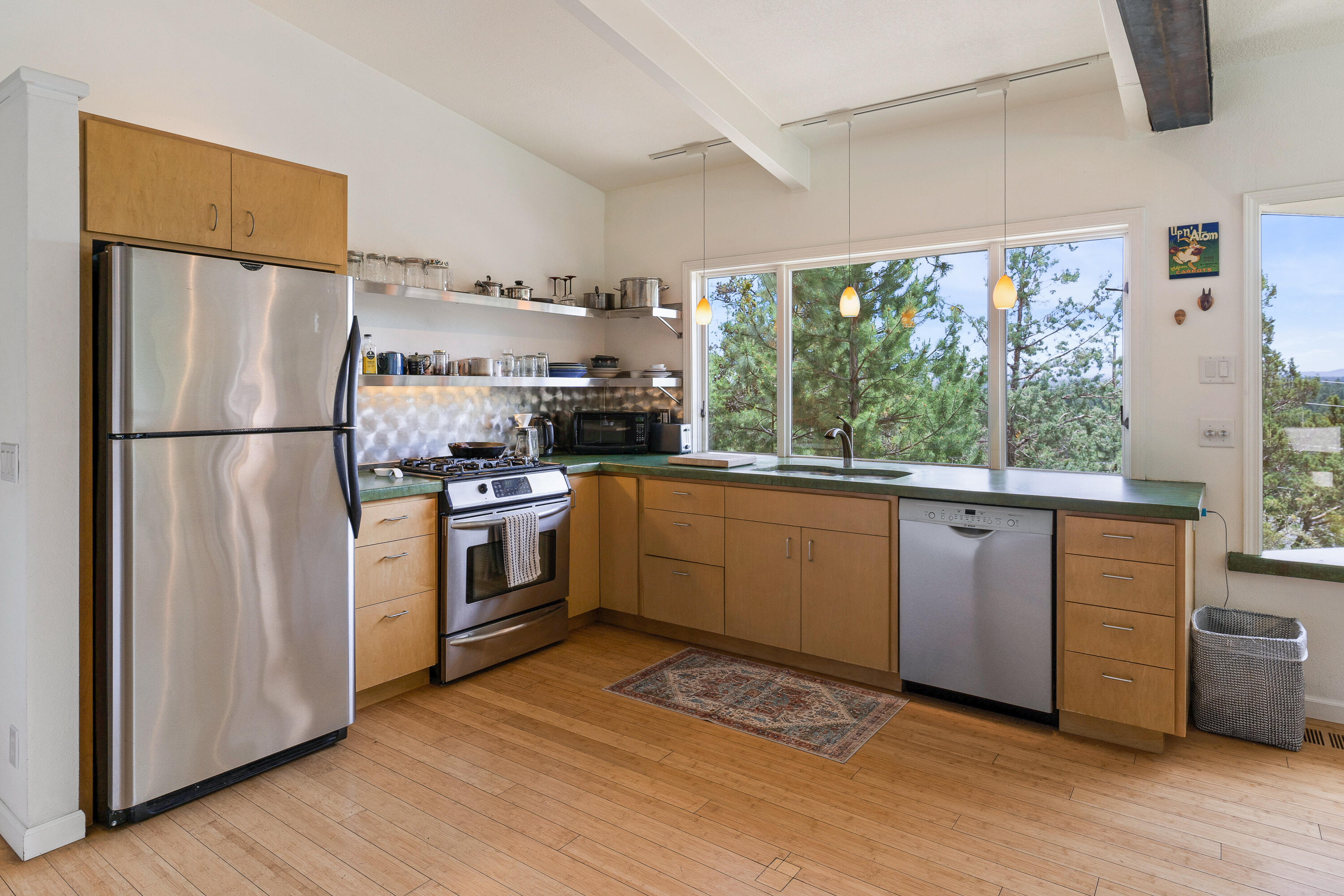 1535 NW Quincy Avenue