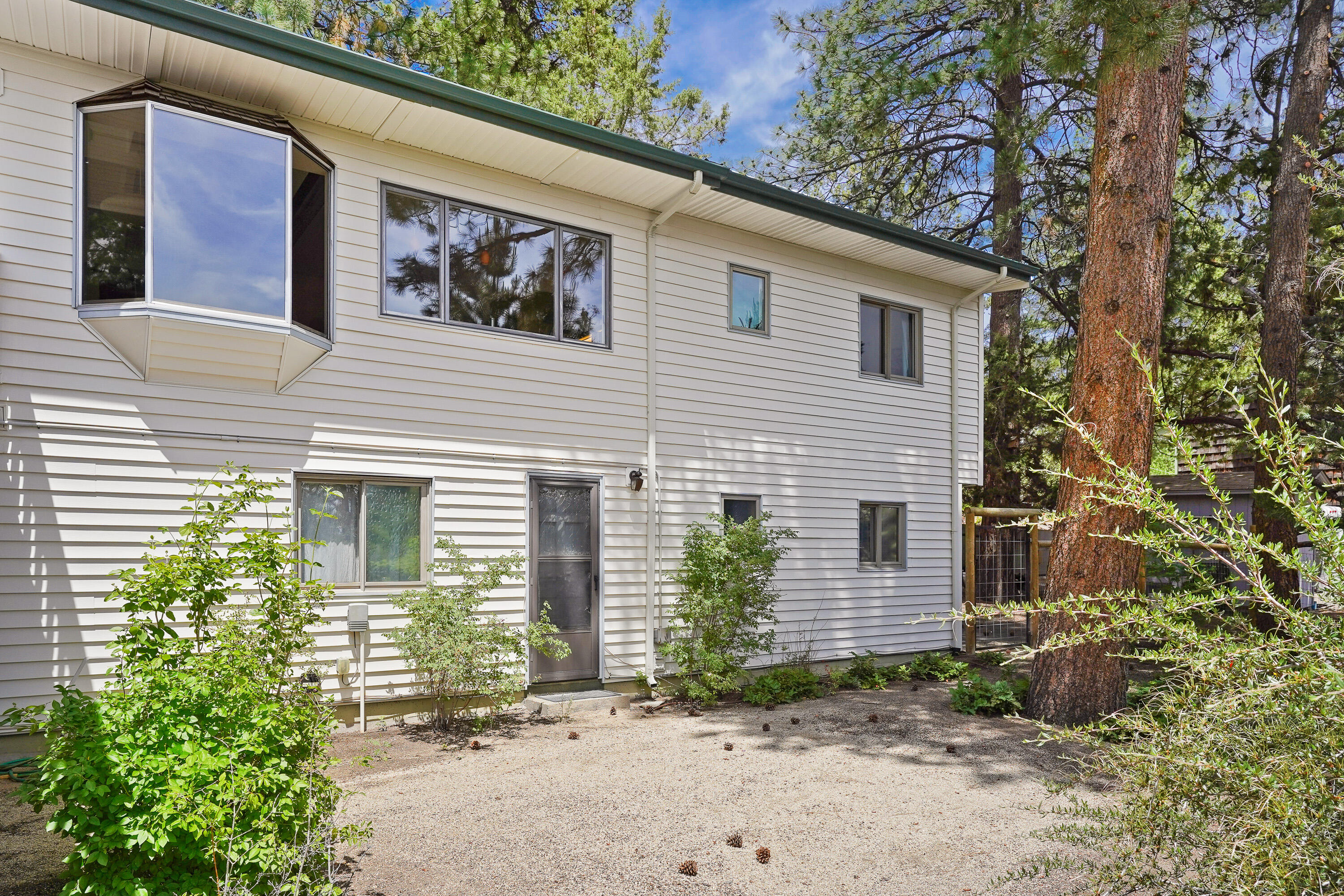 1535 NW Quincy Avenue