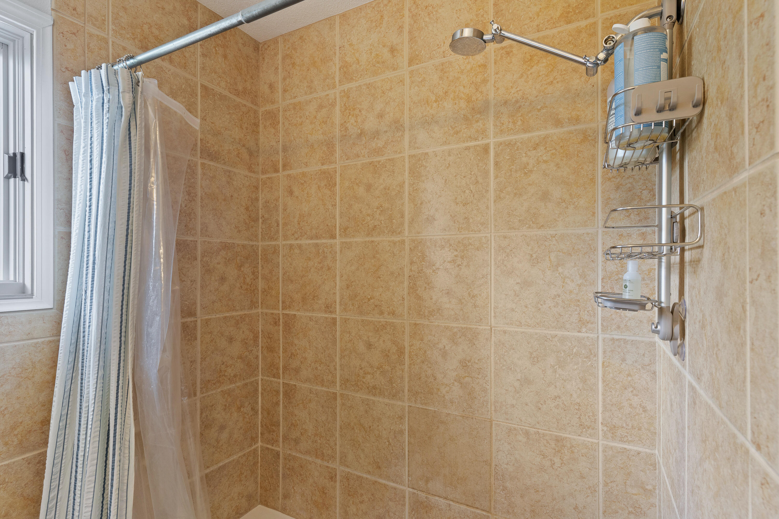 1535 NW Quincy Avenue